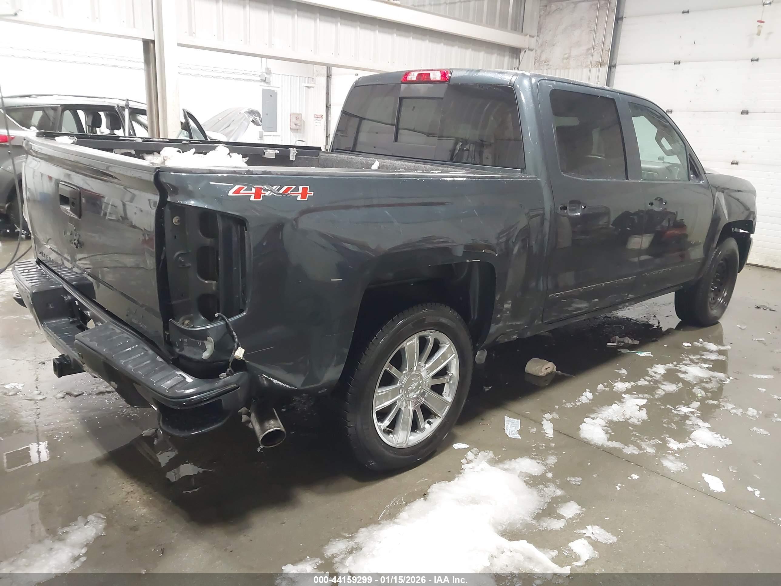 CHEVROLET SILVERADO image 4