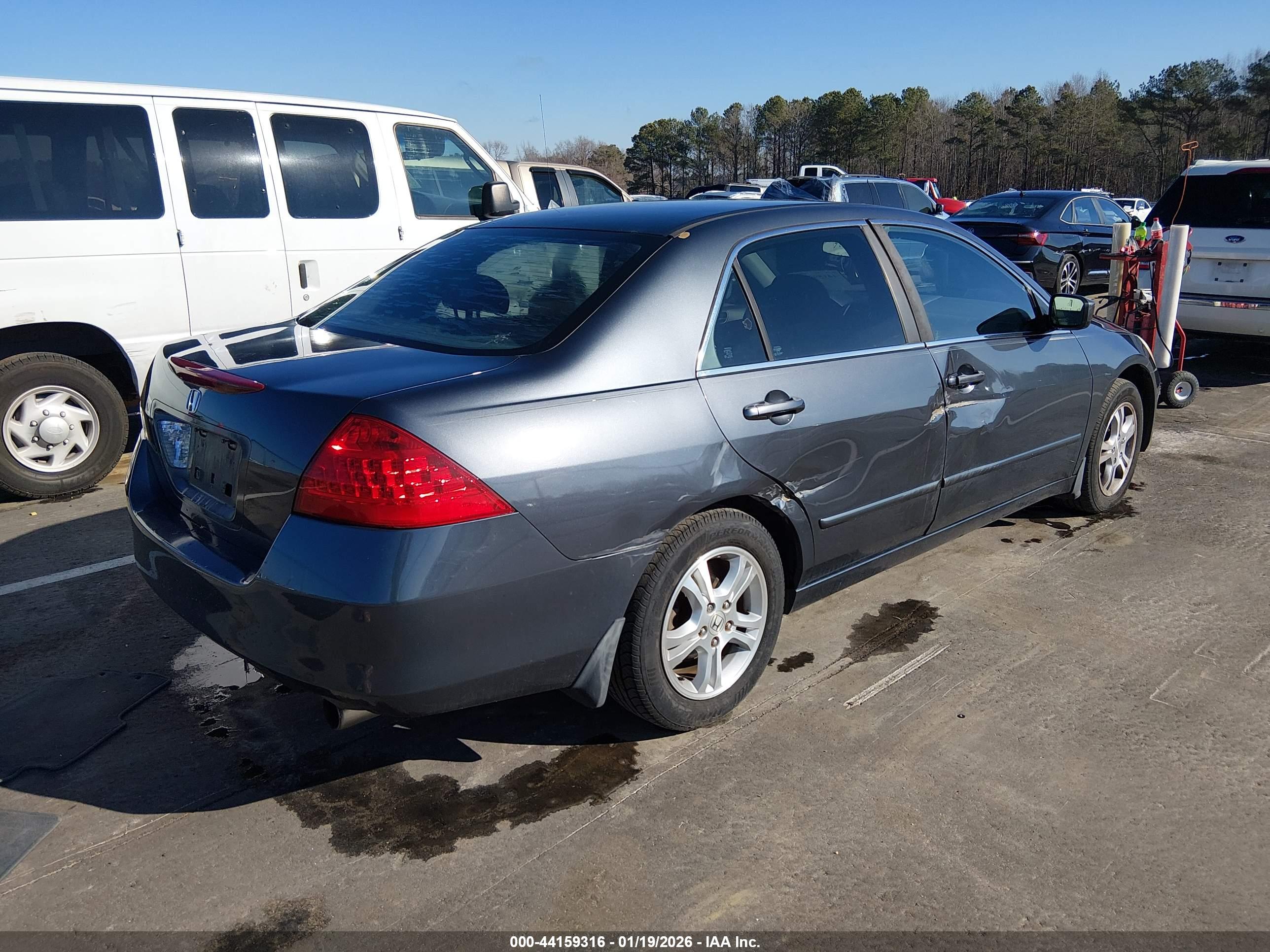 HONDA ACCORD image 4