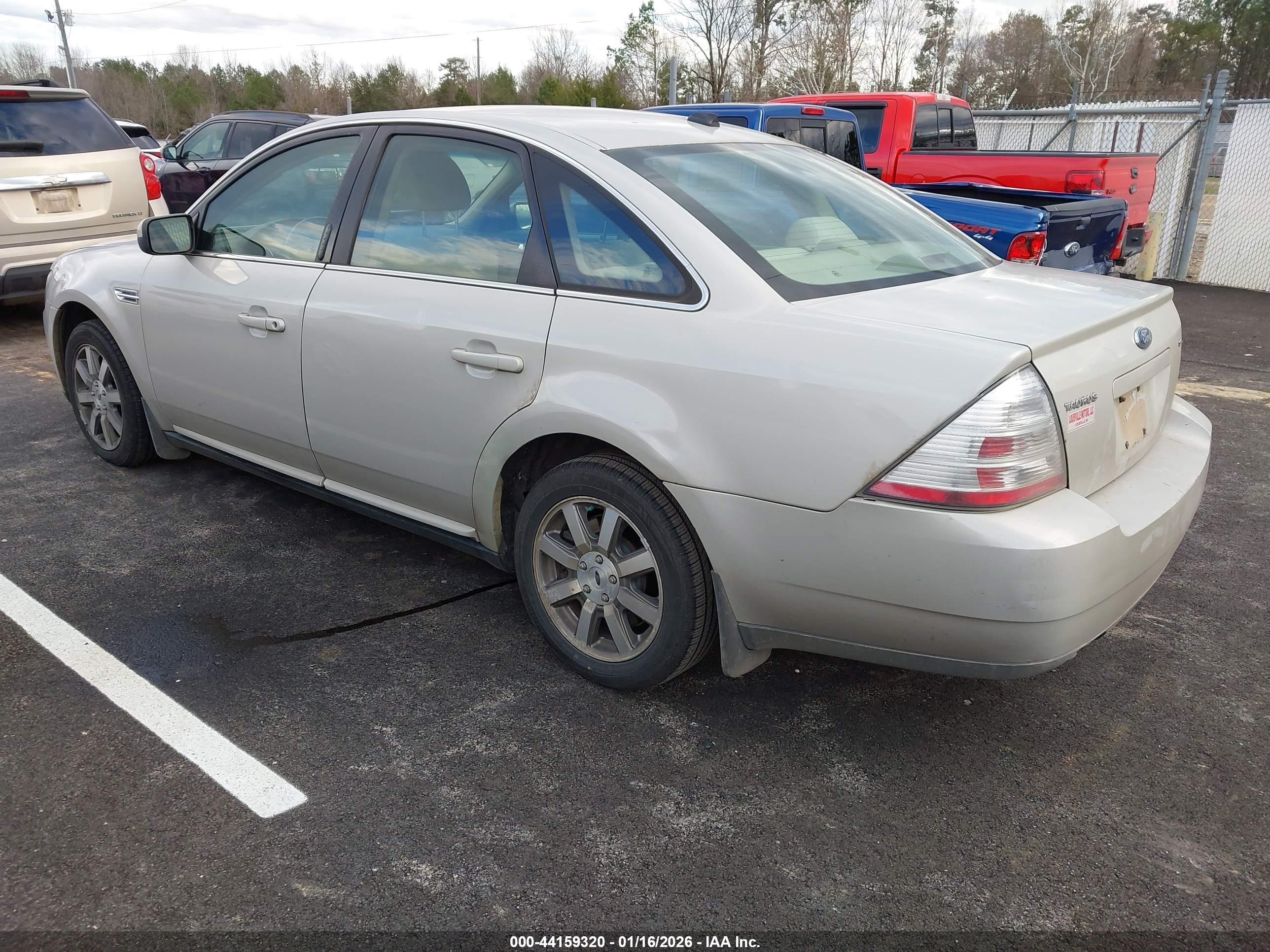 FORD TAURUS image 3