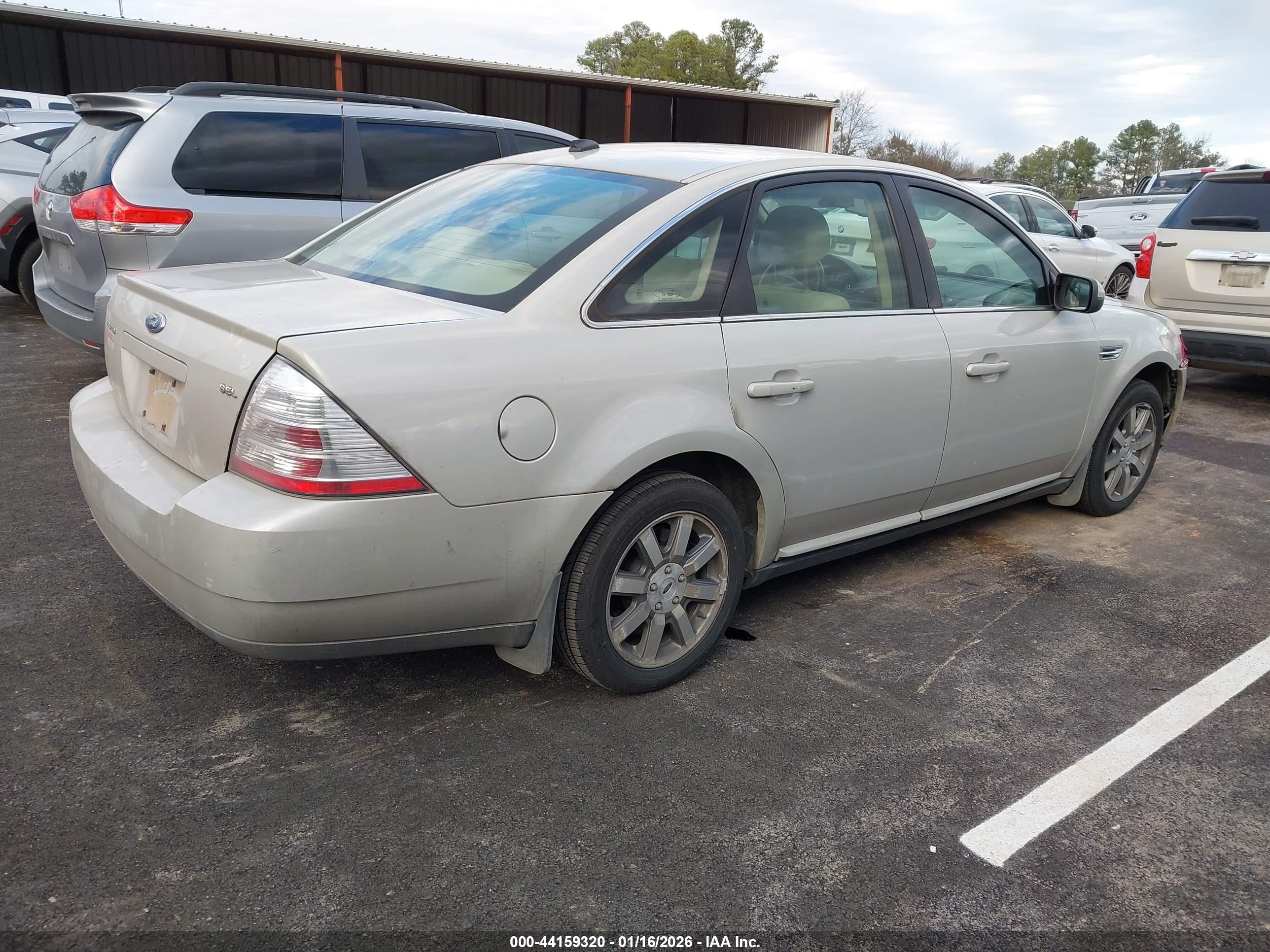 FORD TAURUS image 4