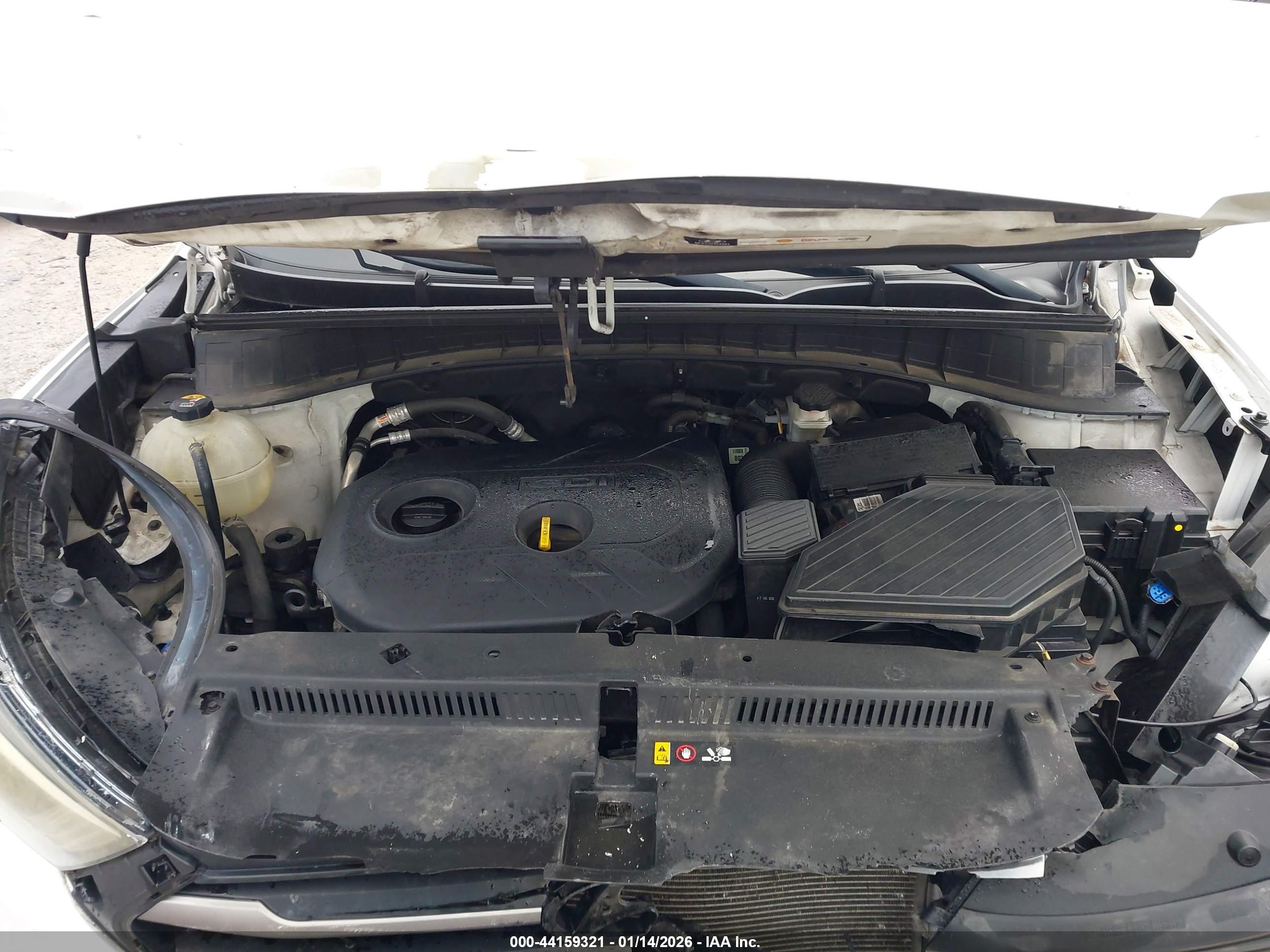HYUNDAI TUCSON image 10