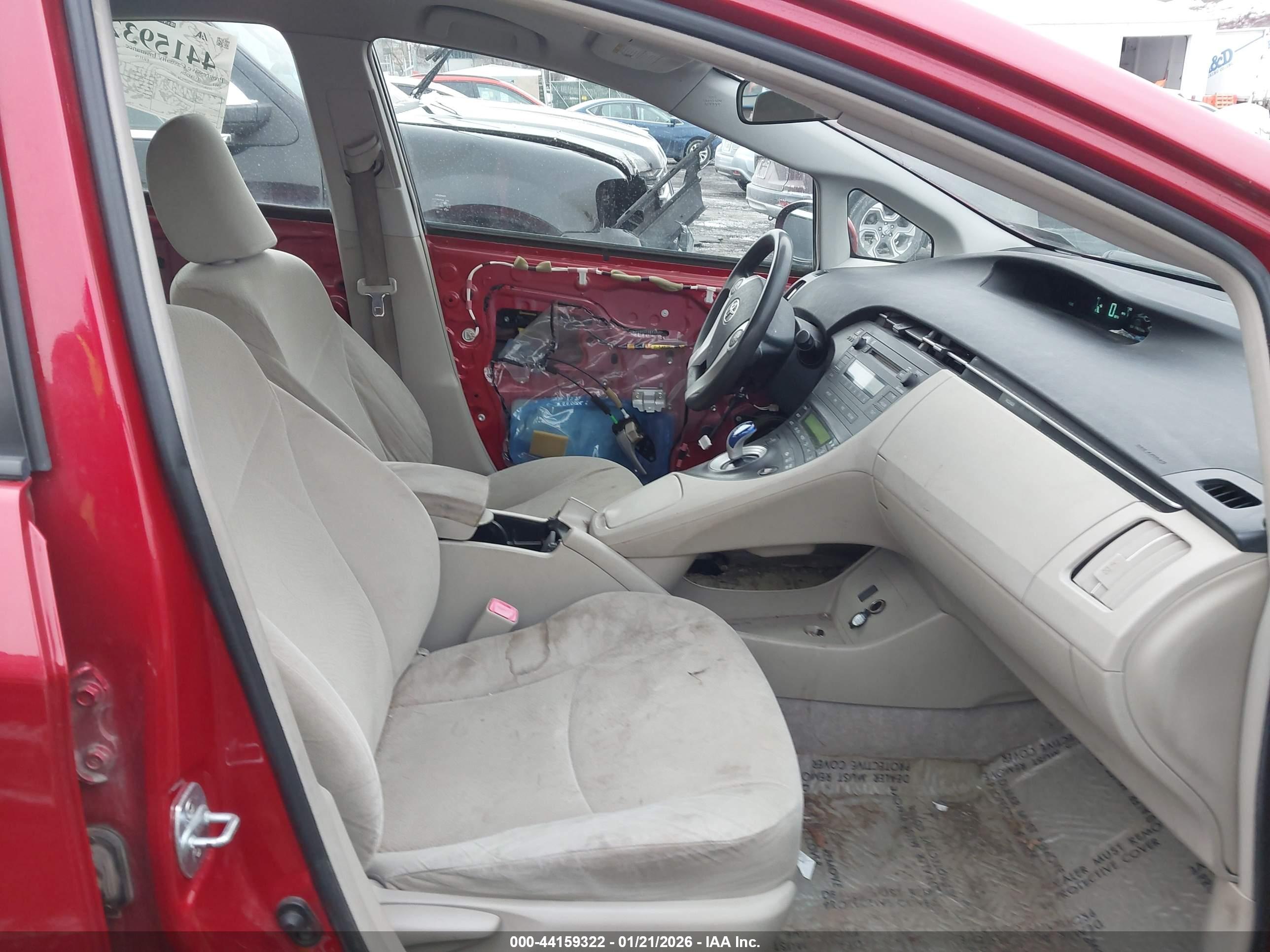 TOYOTA PRIUS image 5