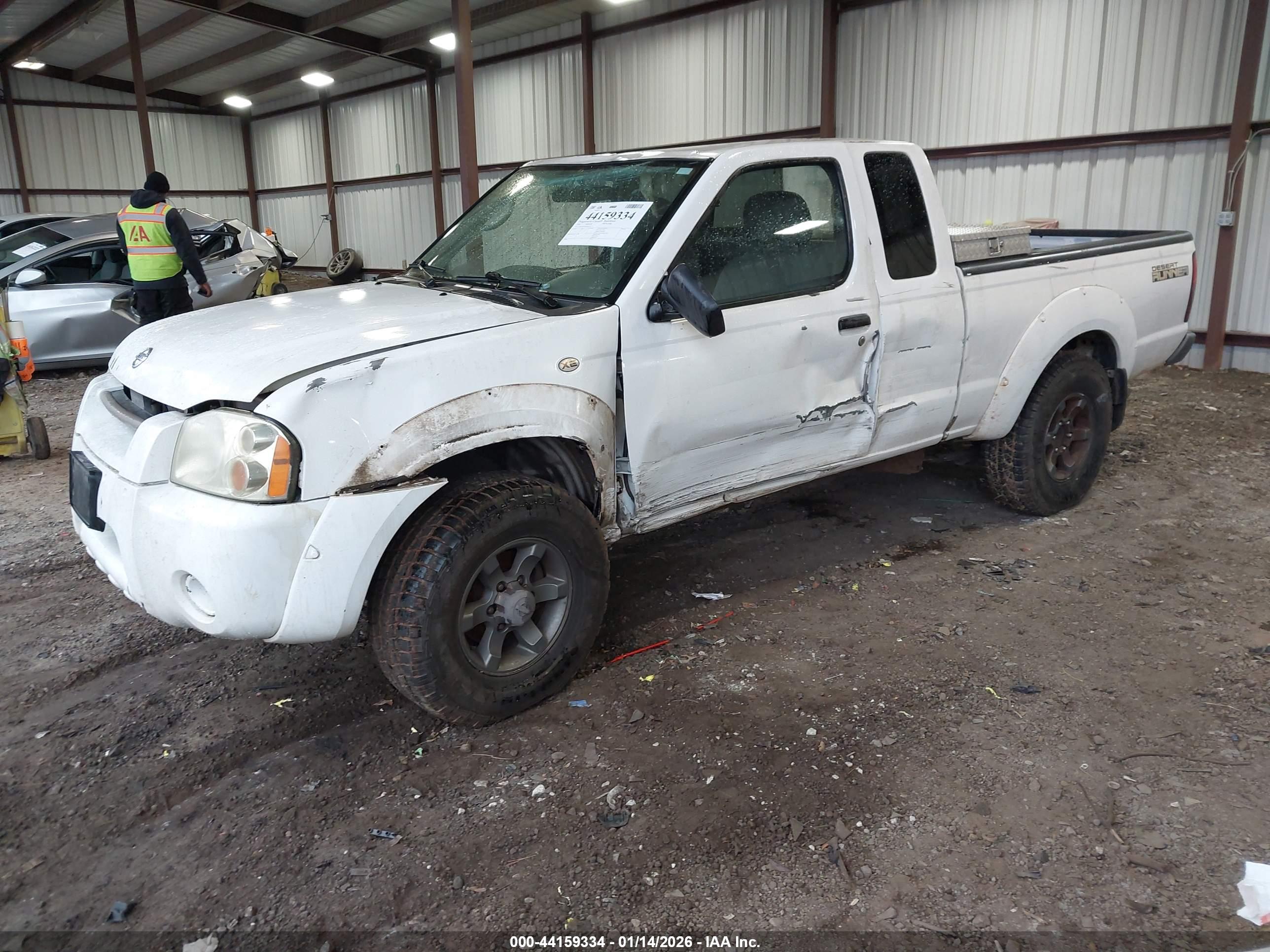 NISSAN FRONTIER image 2
