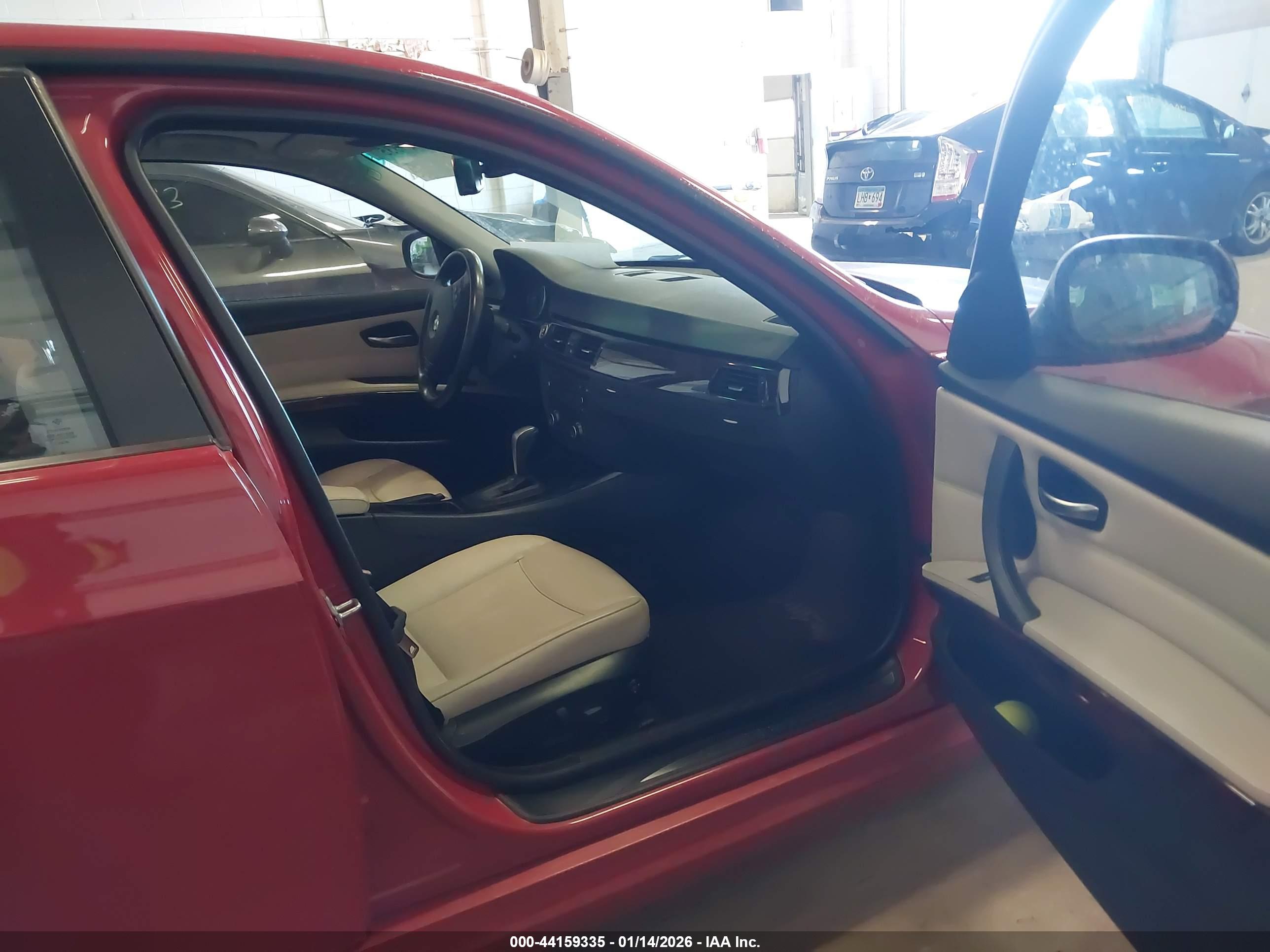 BMW 328I image 5