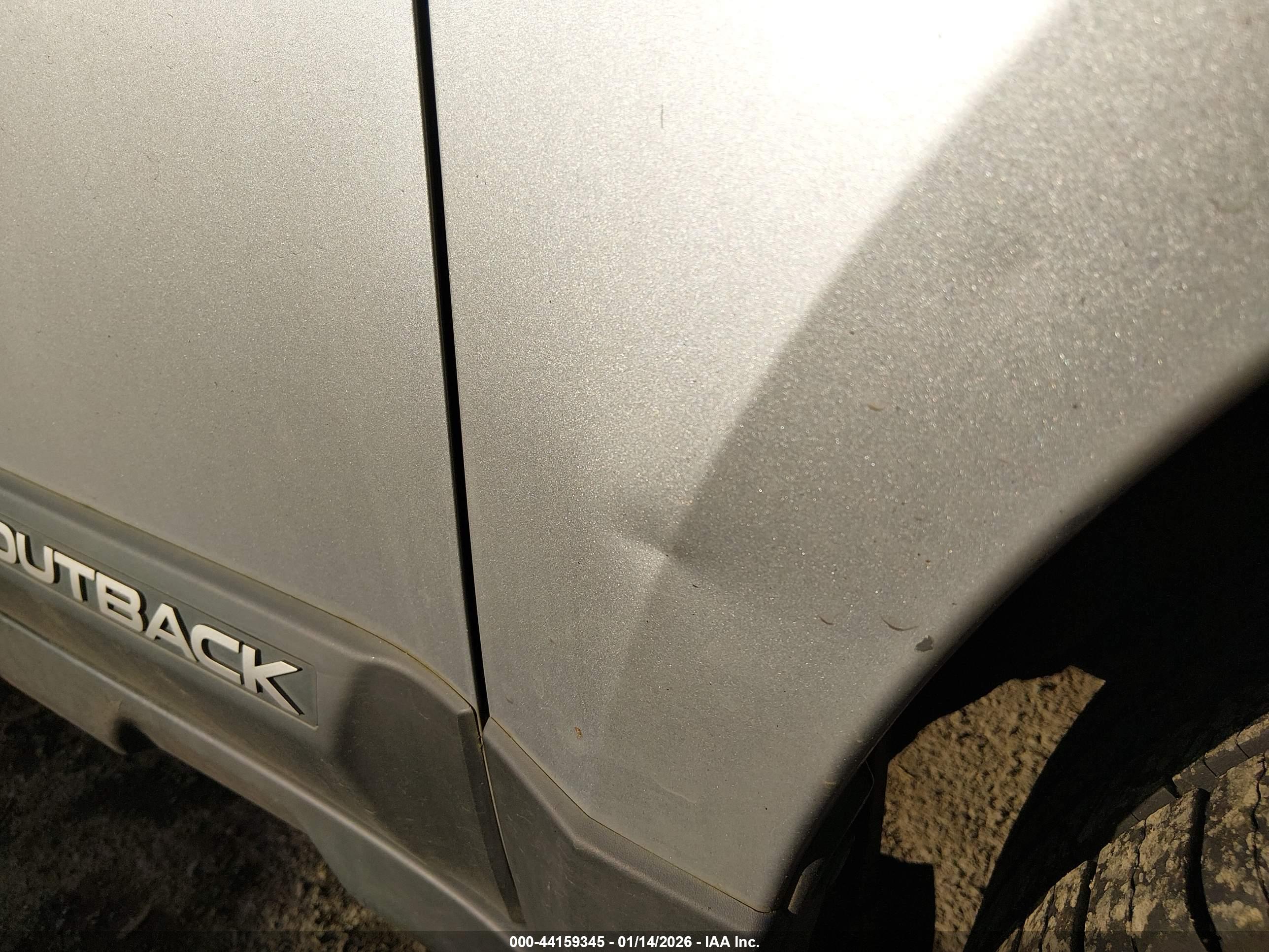 SUBARU OUTBACK image 6
