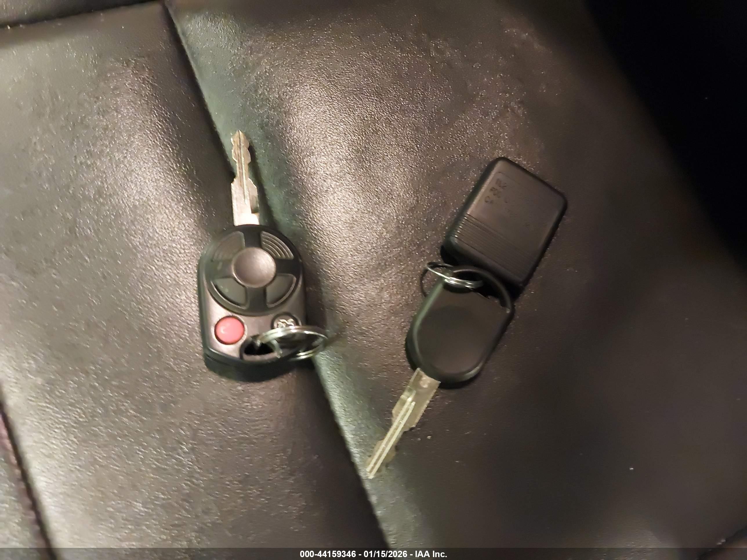 FORD ESCAPE image 11
