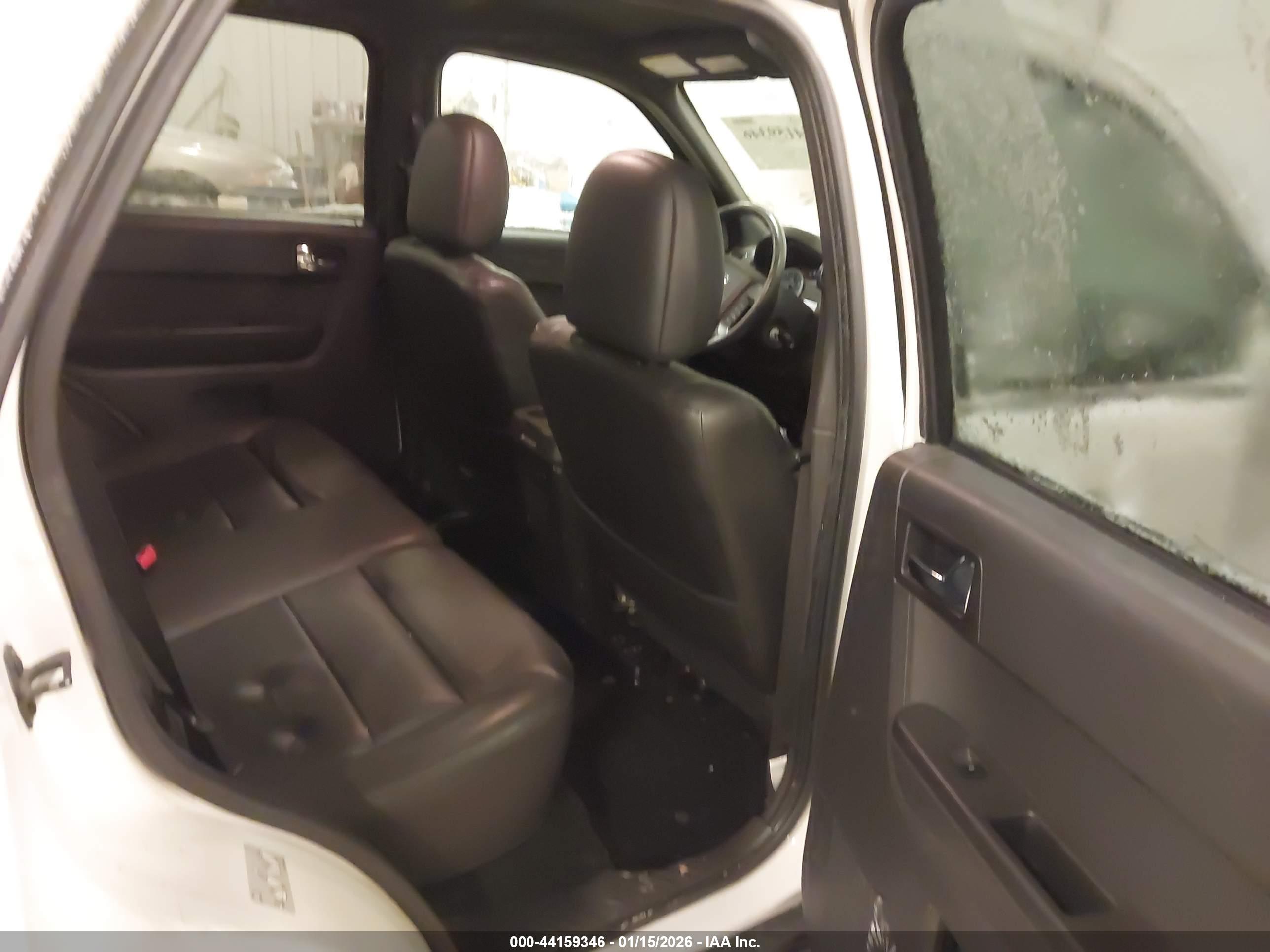 FORD ESCAPE image 8