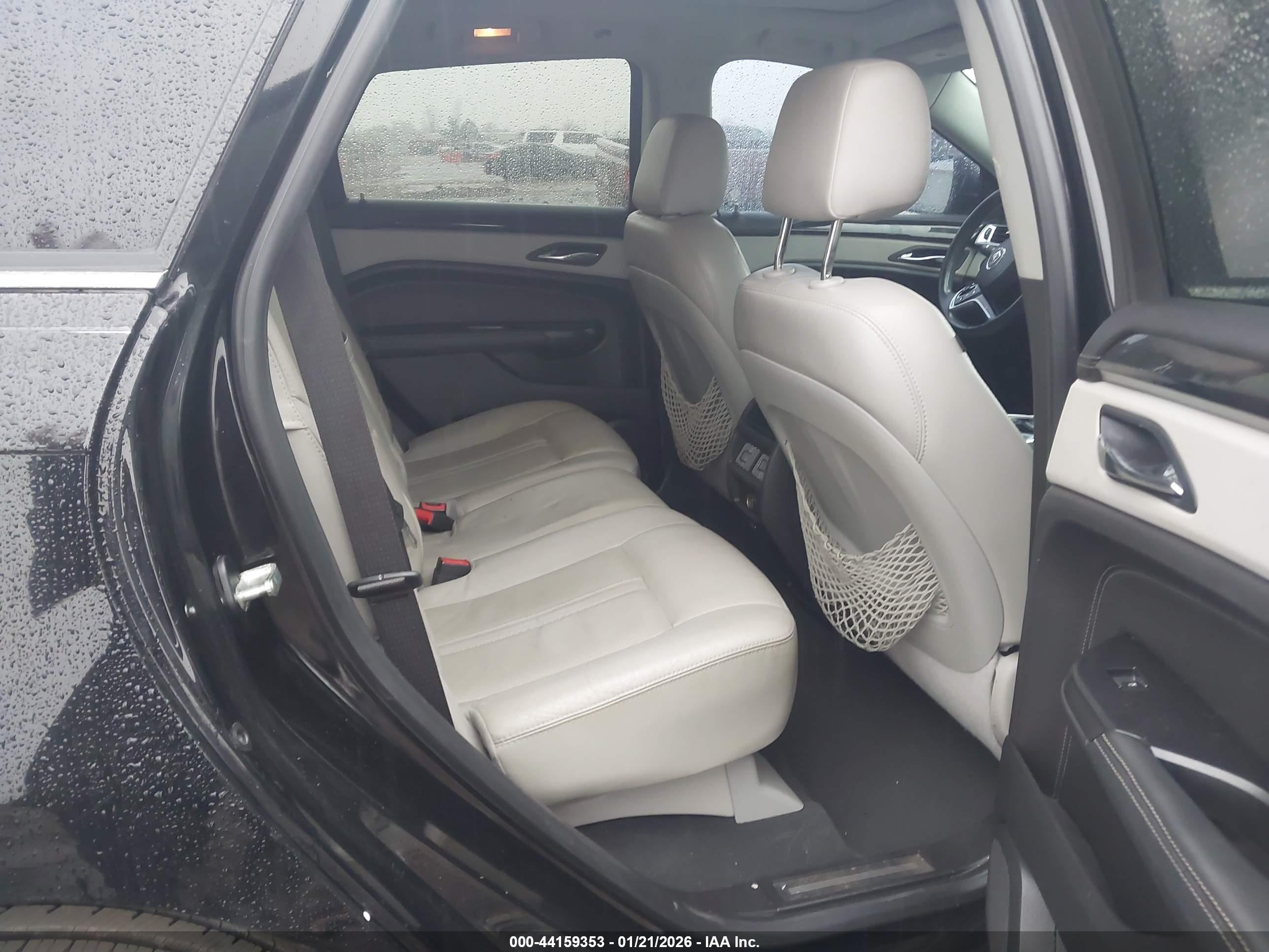 CADILLAC SRX image 8