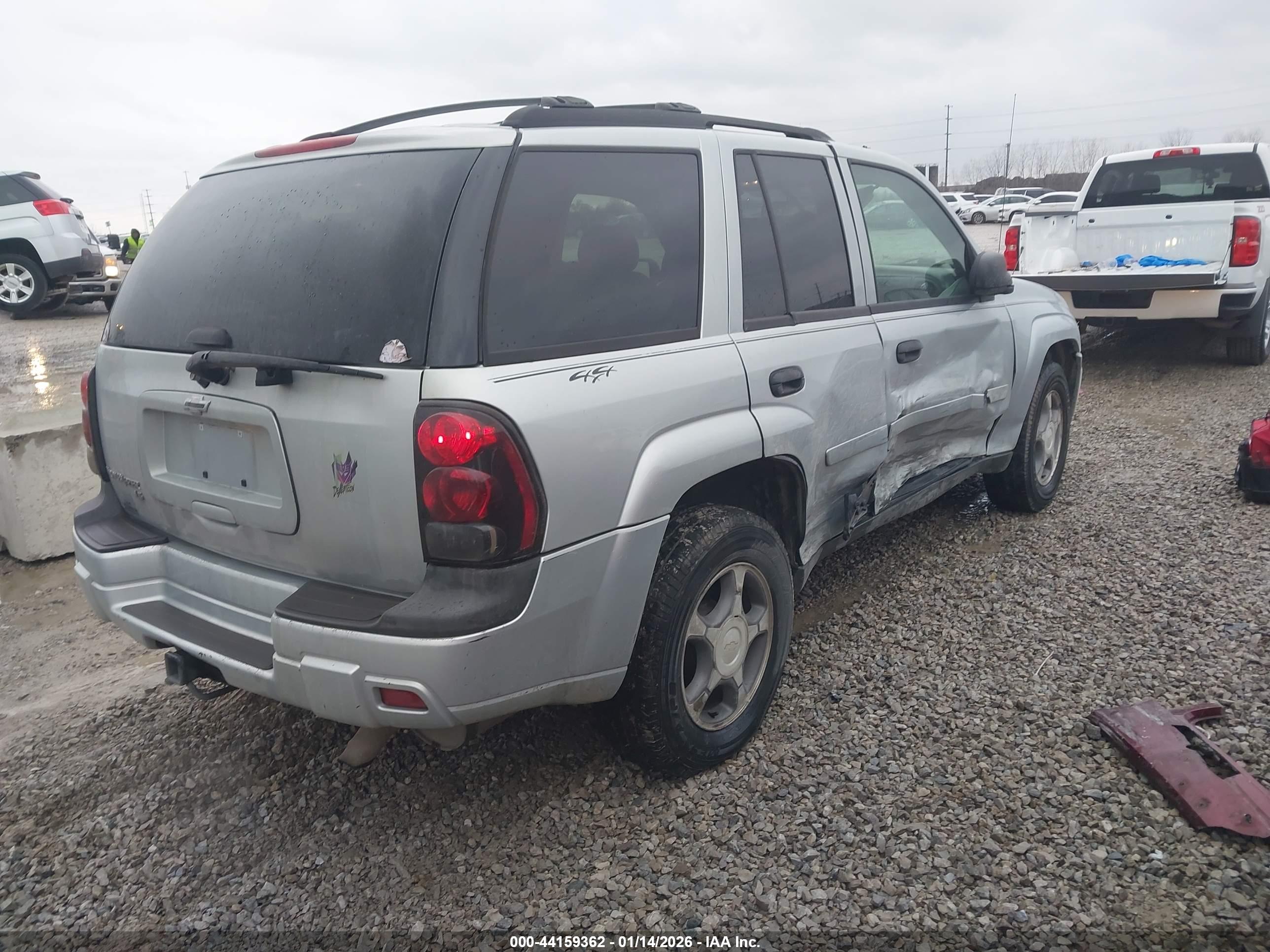 CHEVROLET TRAILBLAZER image 4