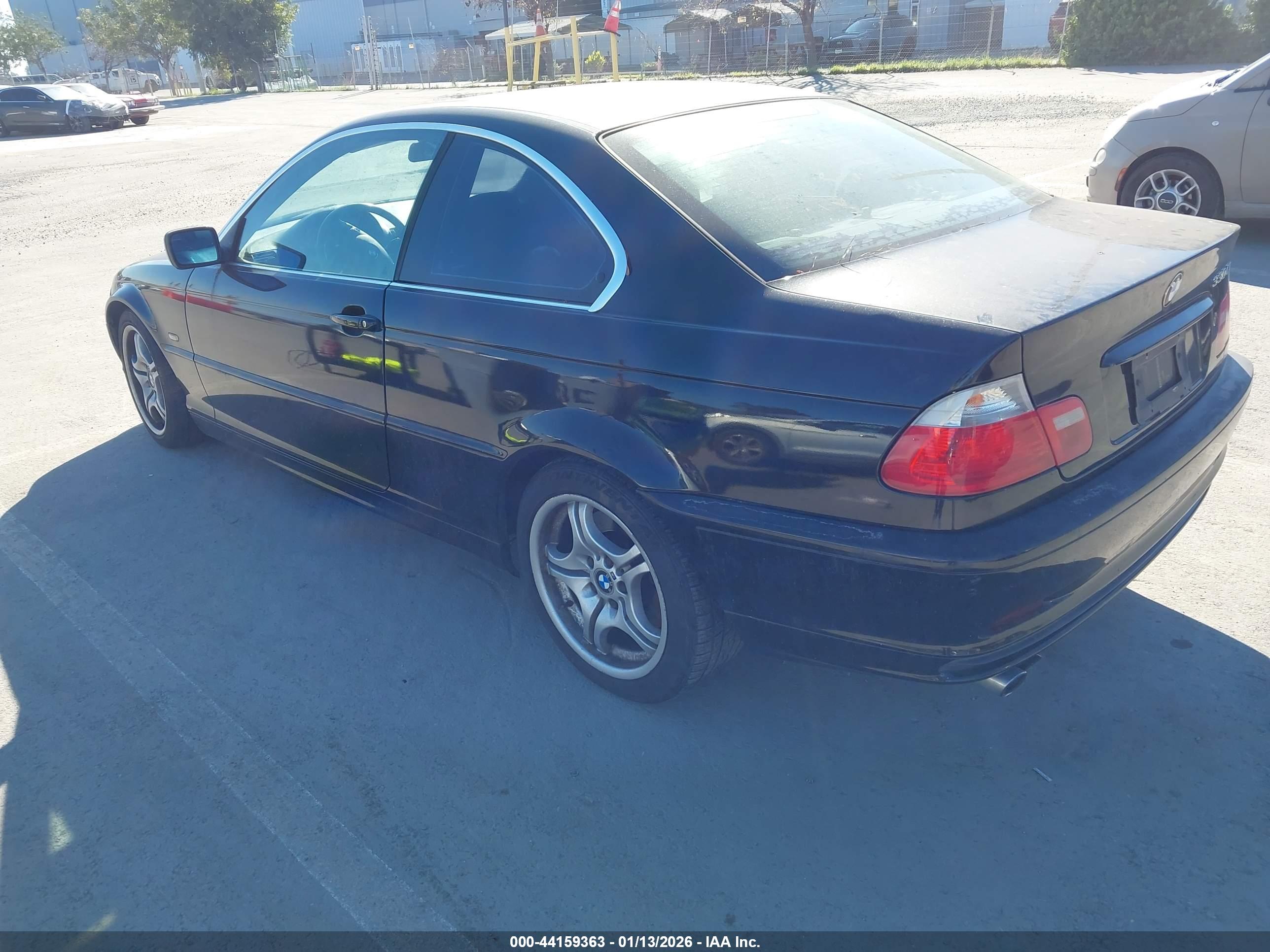 BMW 330CI image 3