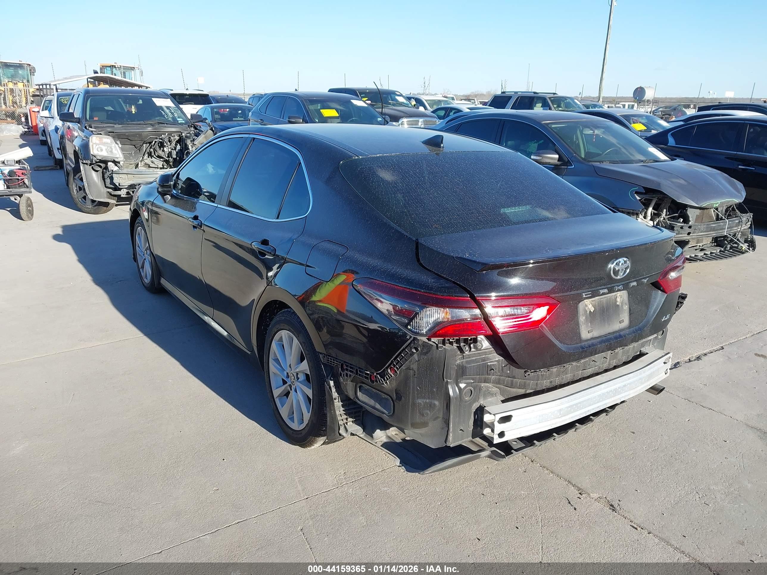 TOYOTA CAMRY image 3
