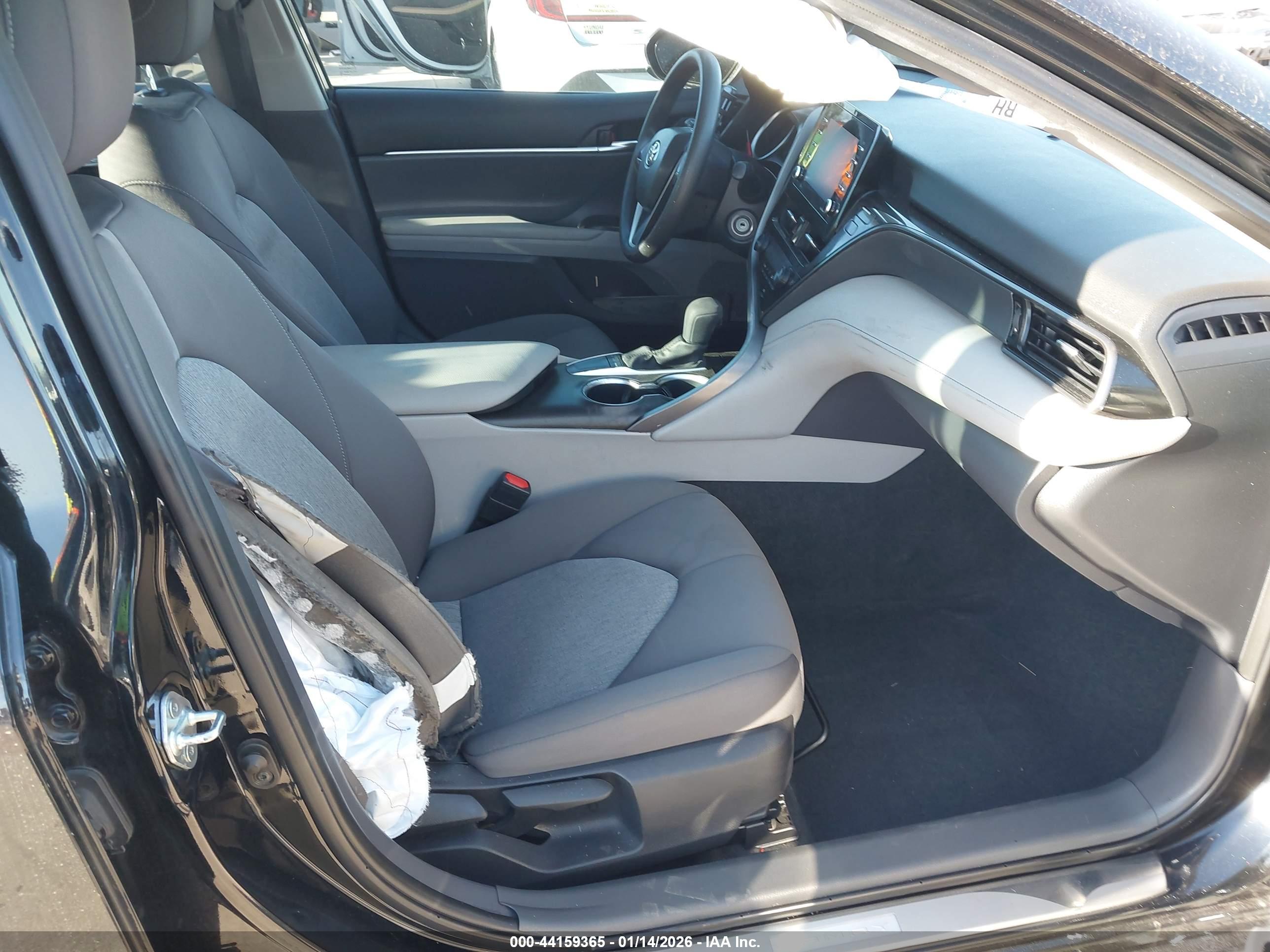 TOYOTA CAMRY image 5