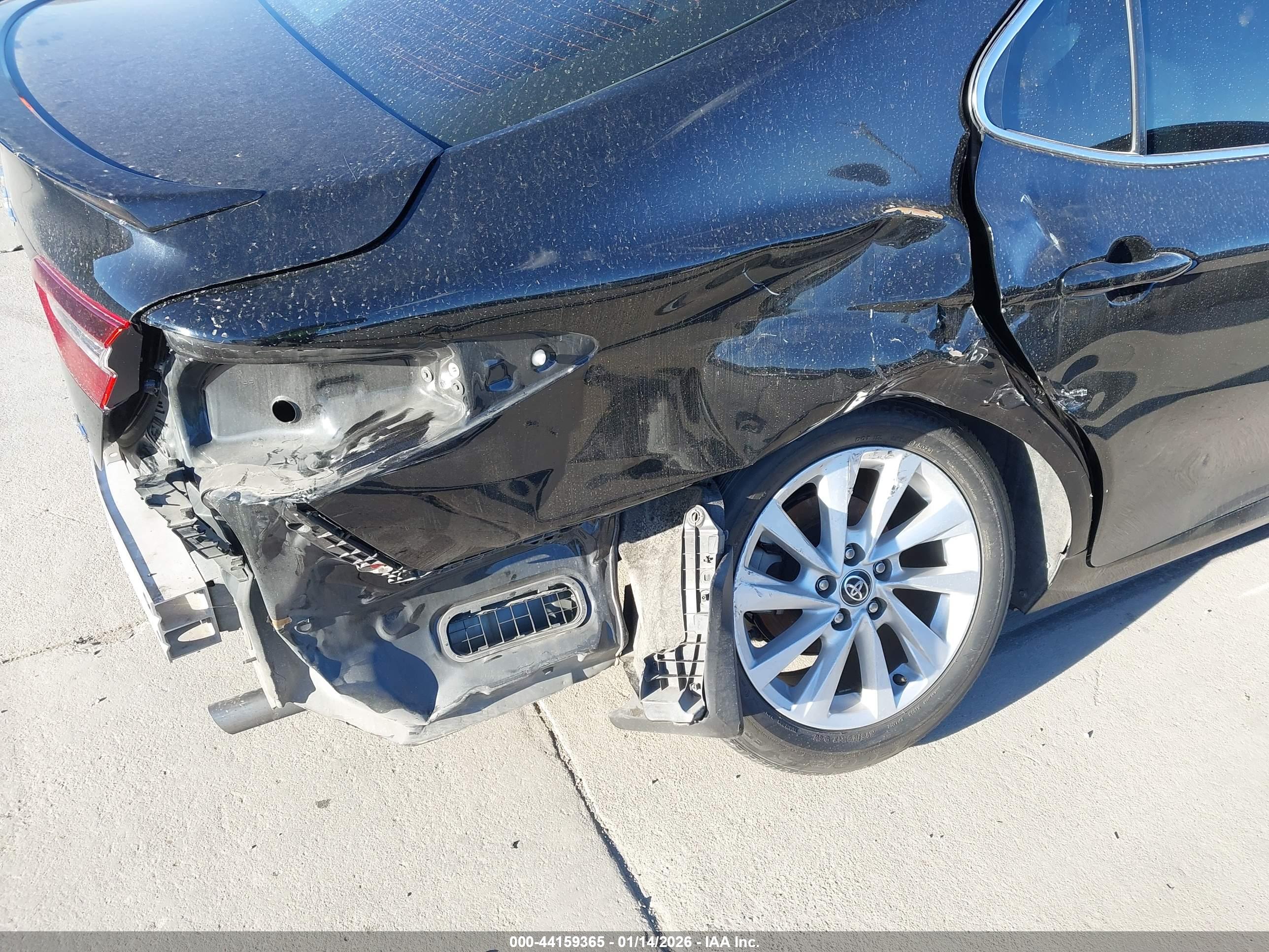 TOYOTA CAMRY image 6