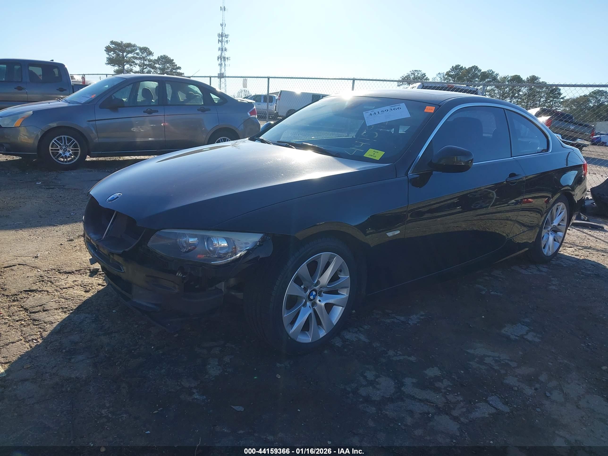 BMW 328I image 2