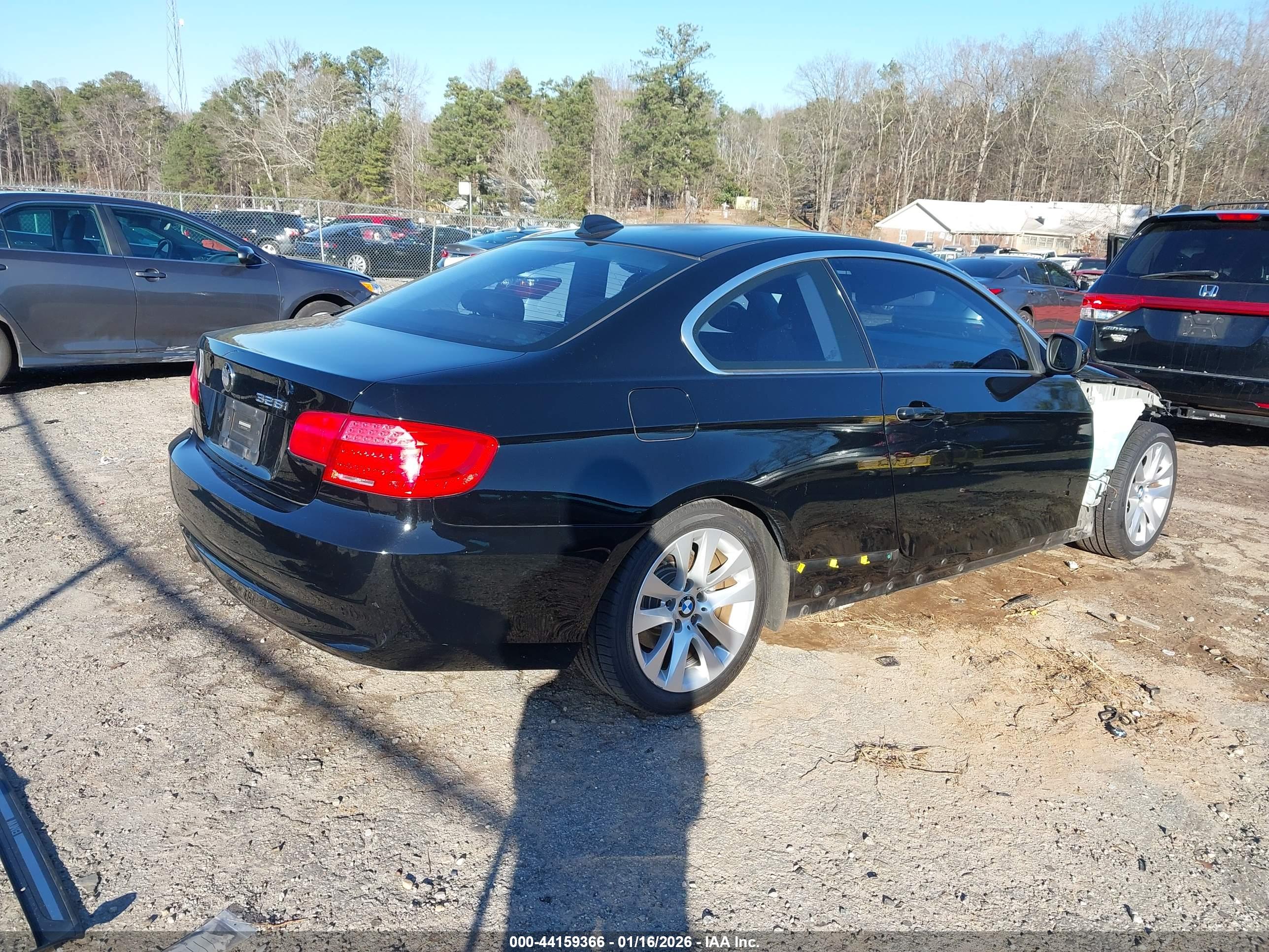 BMW 328I image 4
