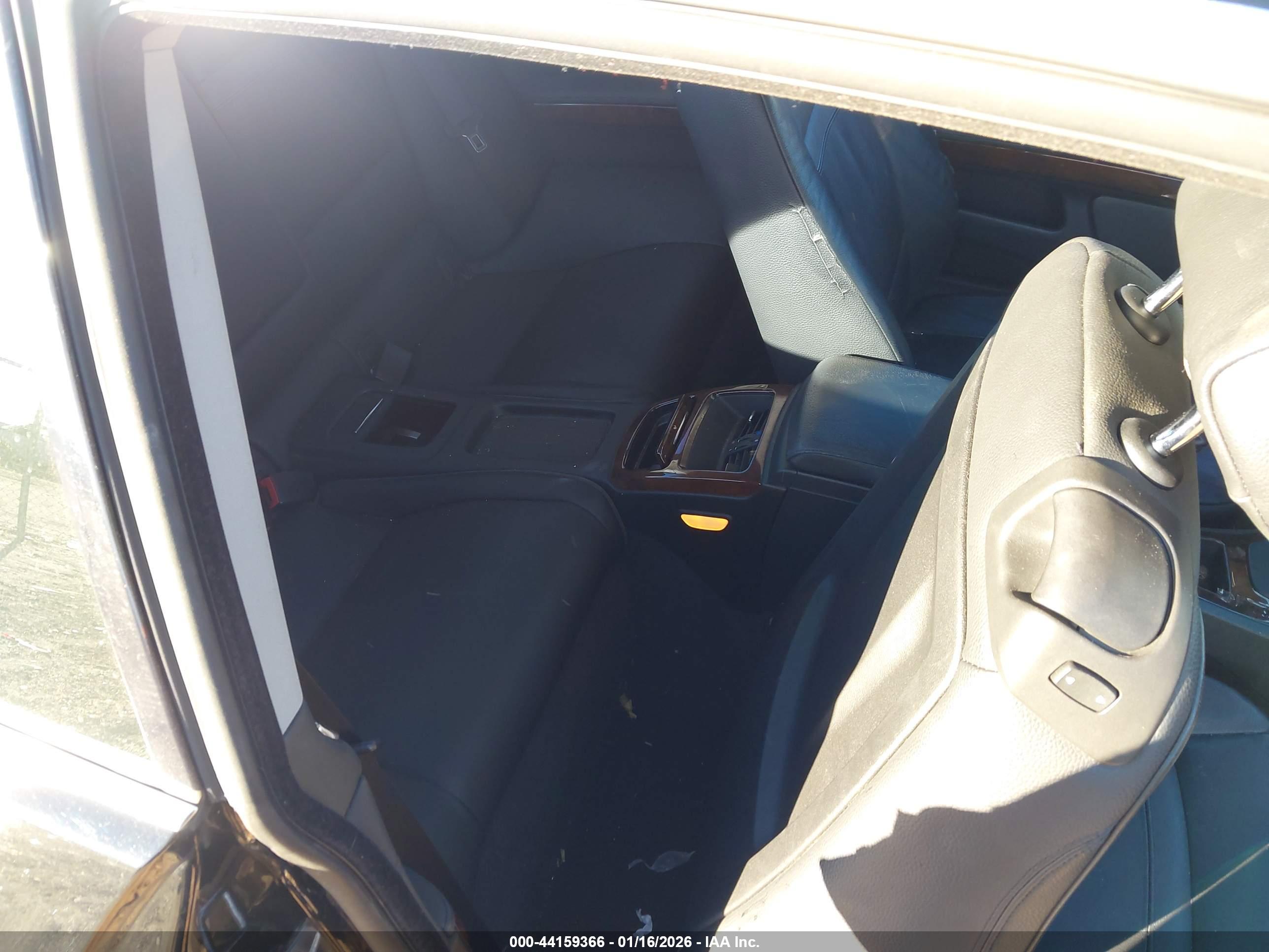 BMW 328I image 8