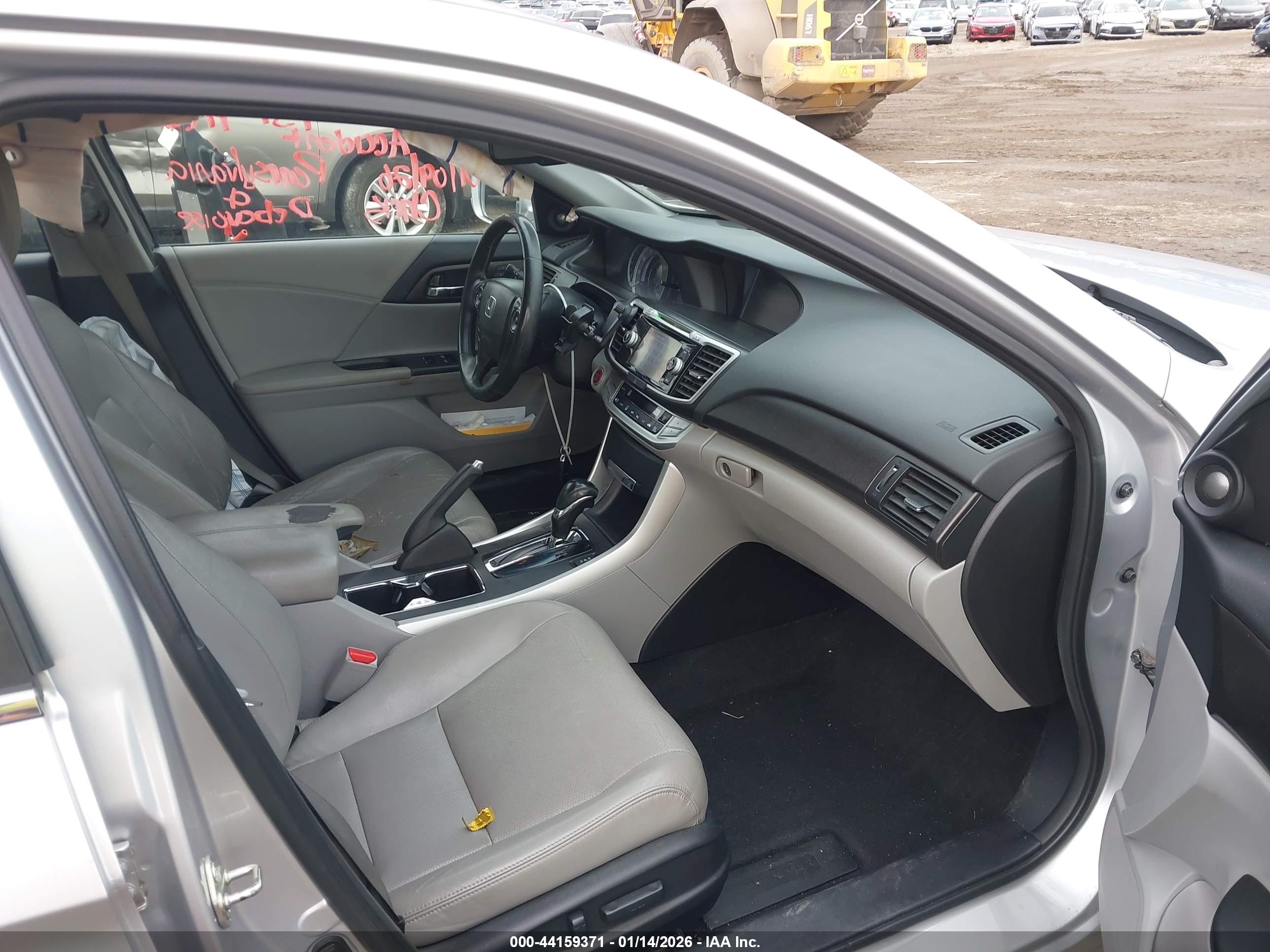 HONDA ACCORD image 5