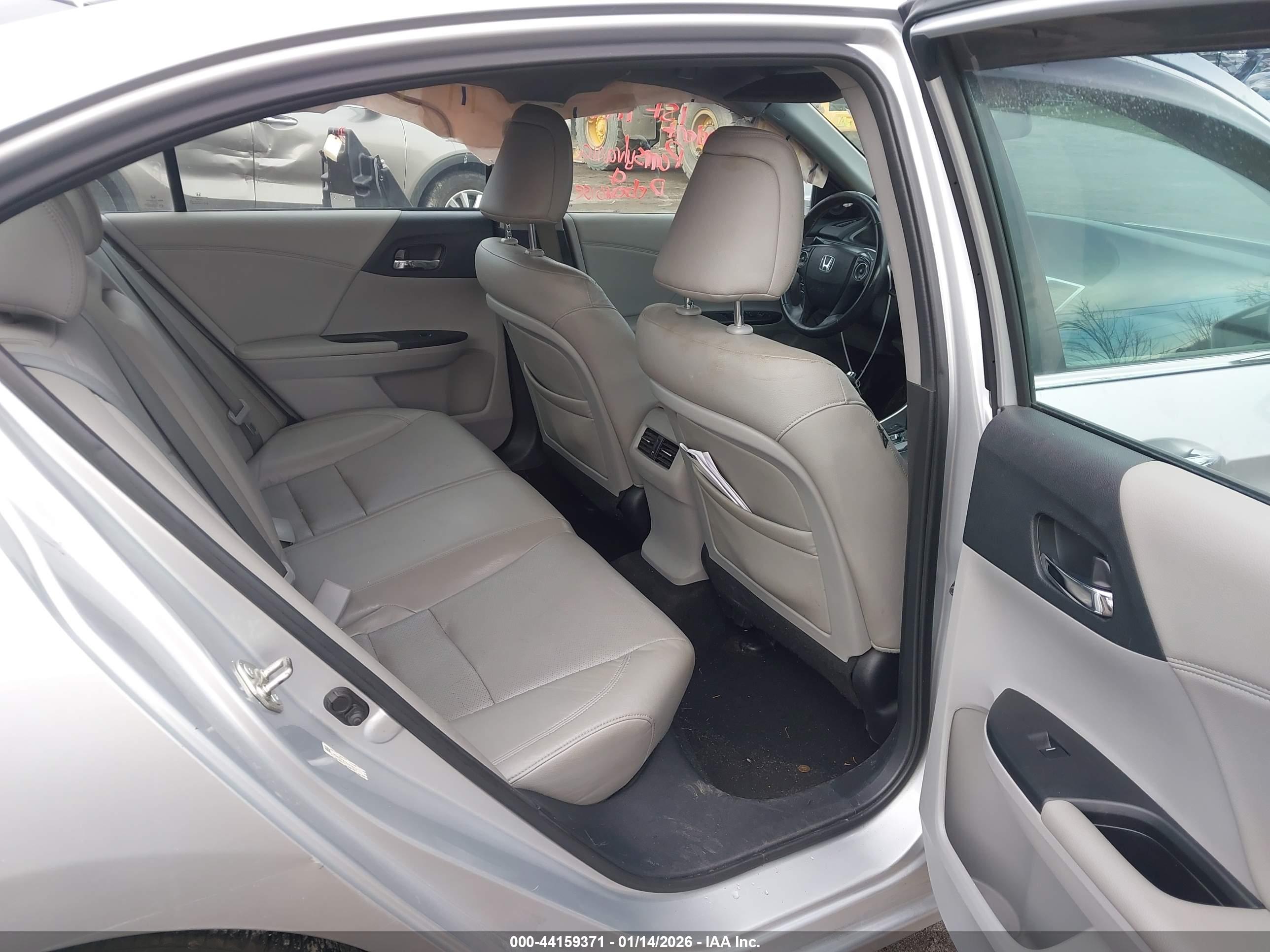 HONDA ACCORD image 8