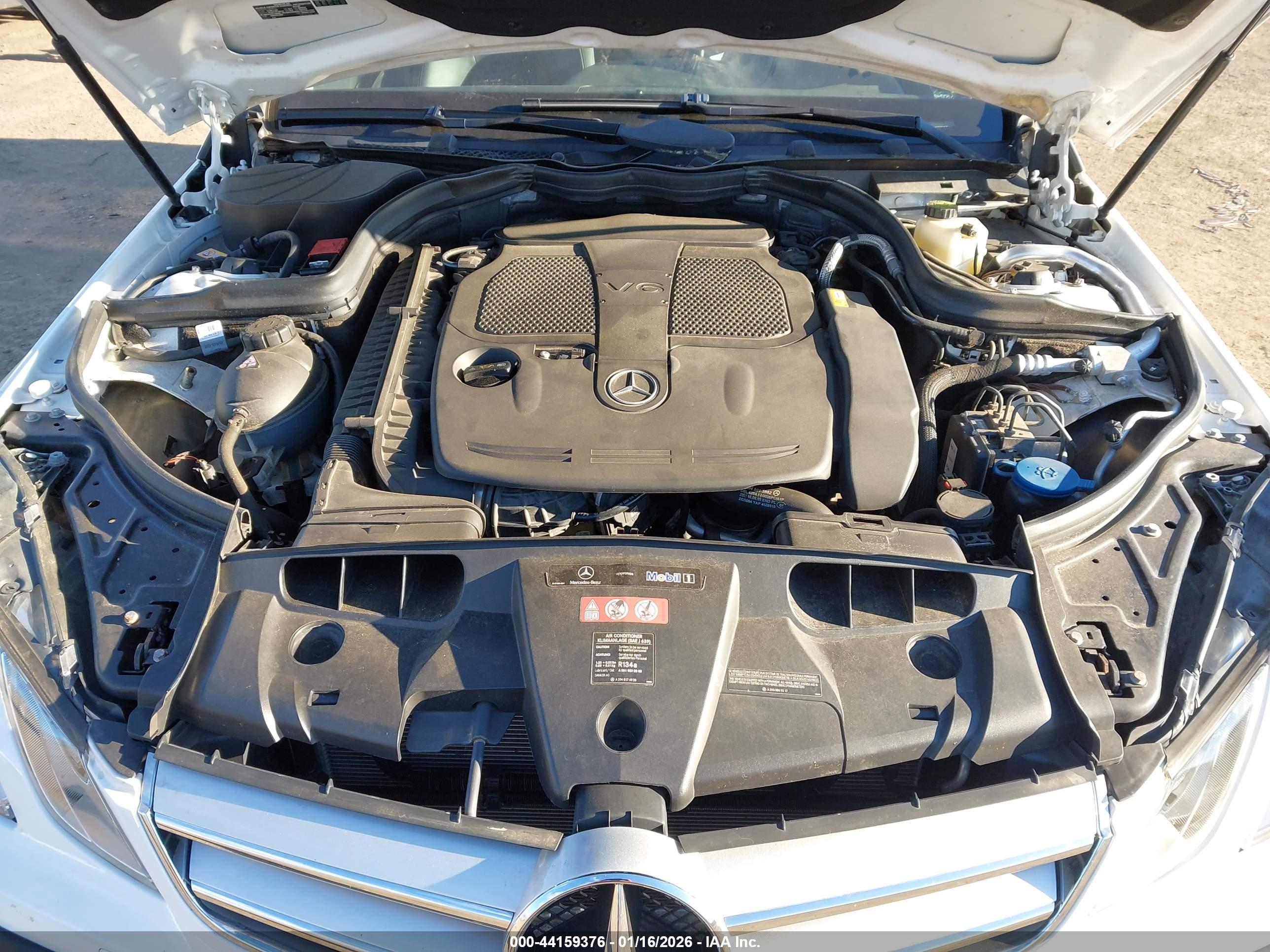 MERCEDES-BENZ E image 10