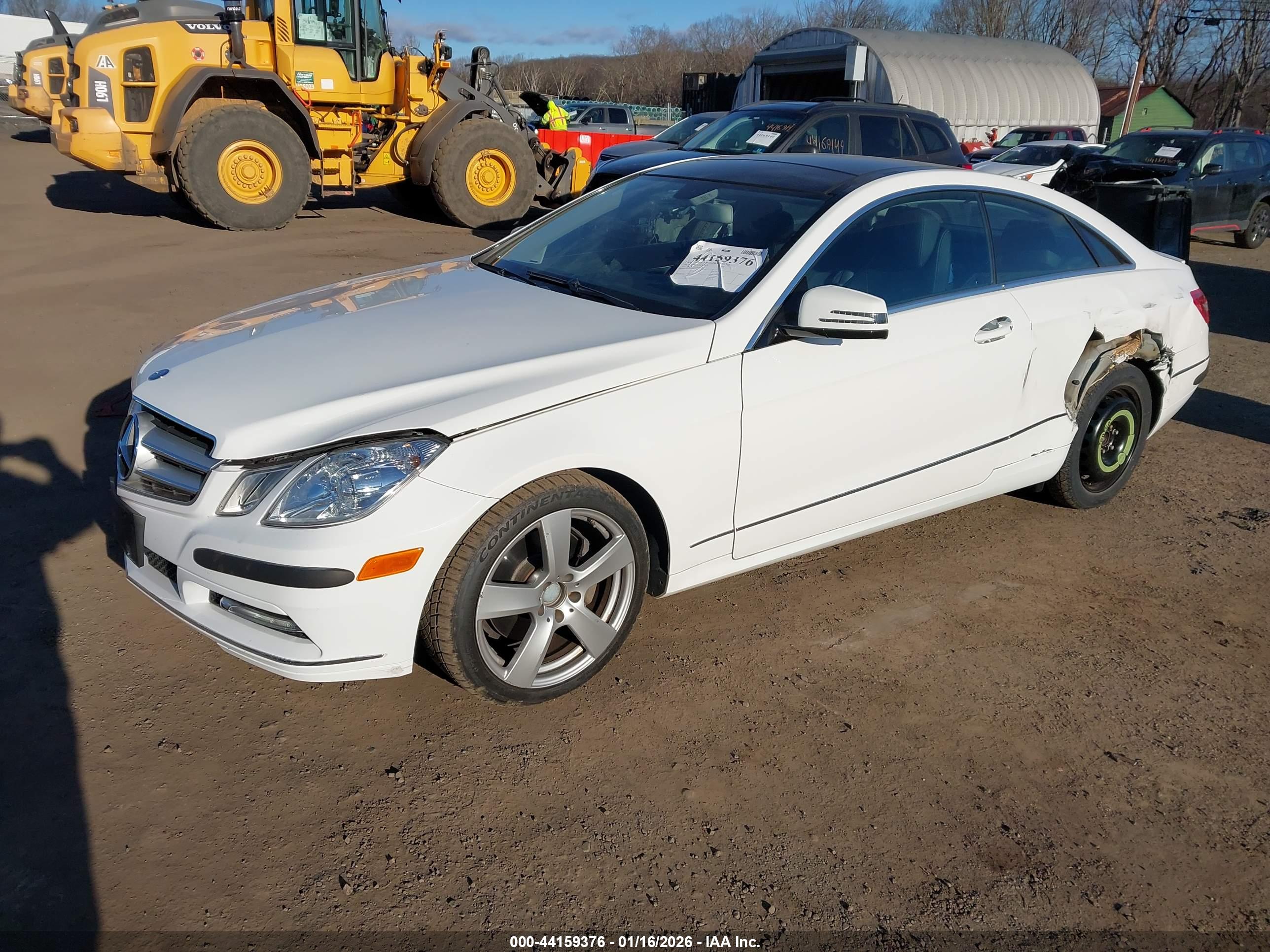 MERCEDES-BENZ E image 2