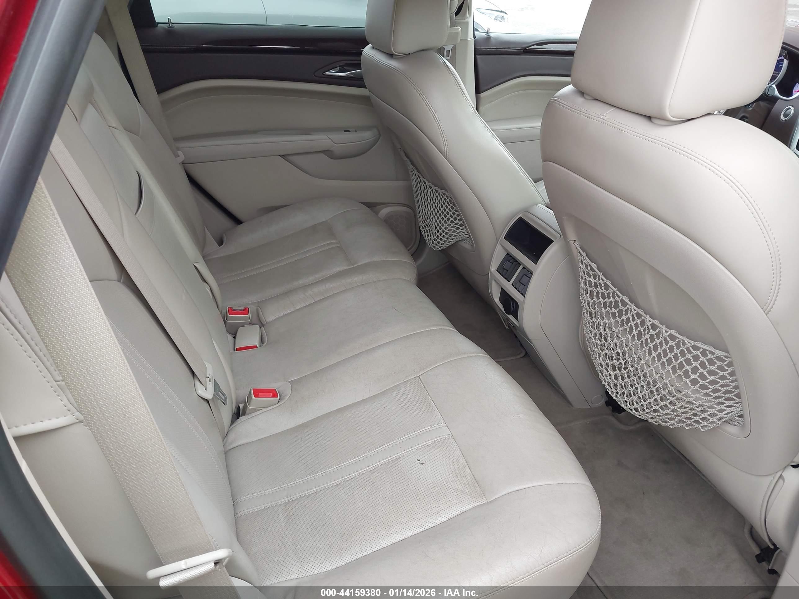 CADILLAC SRX image 8