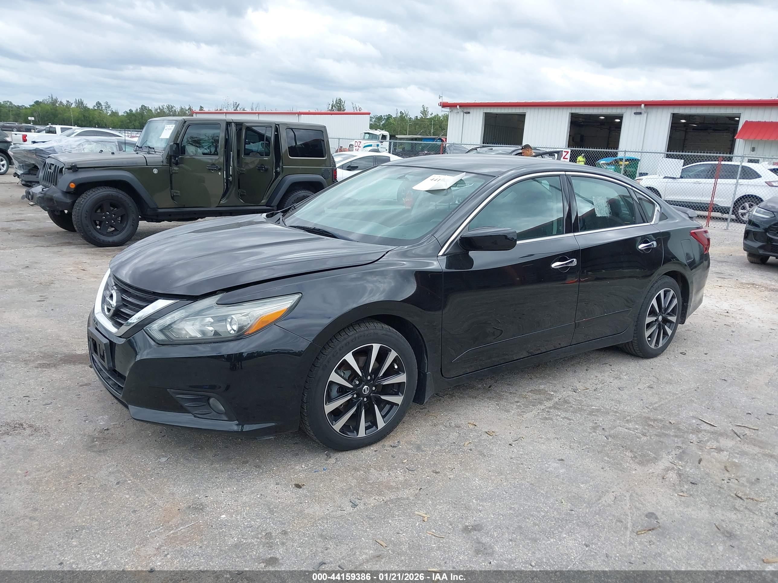 NISSAN ALTIMA image 2