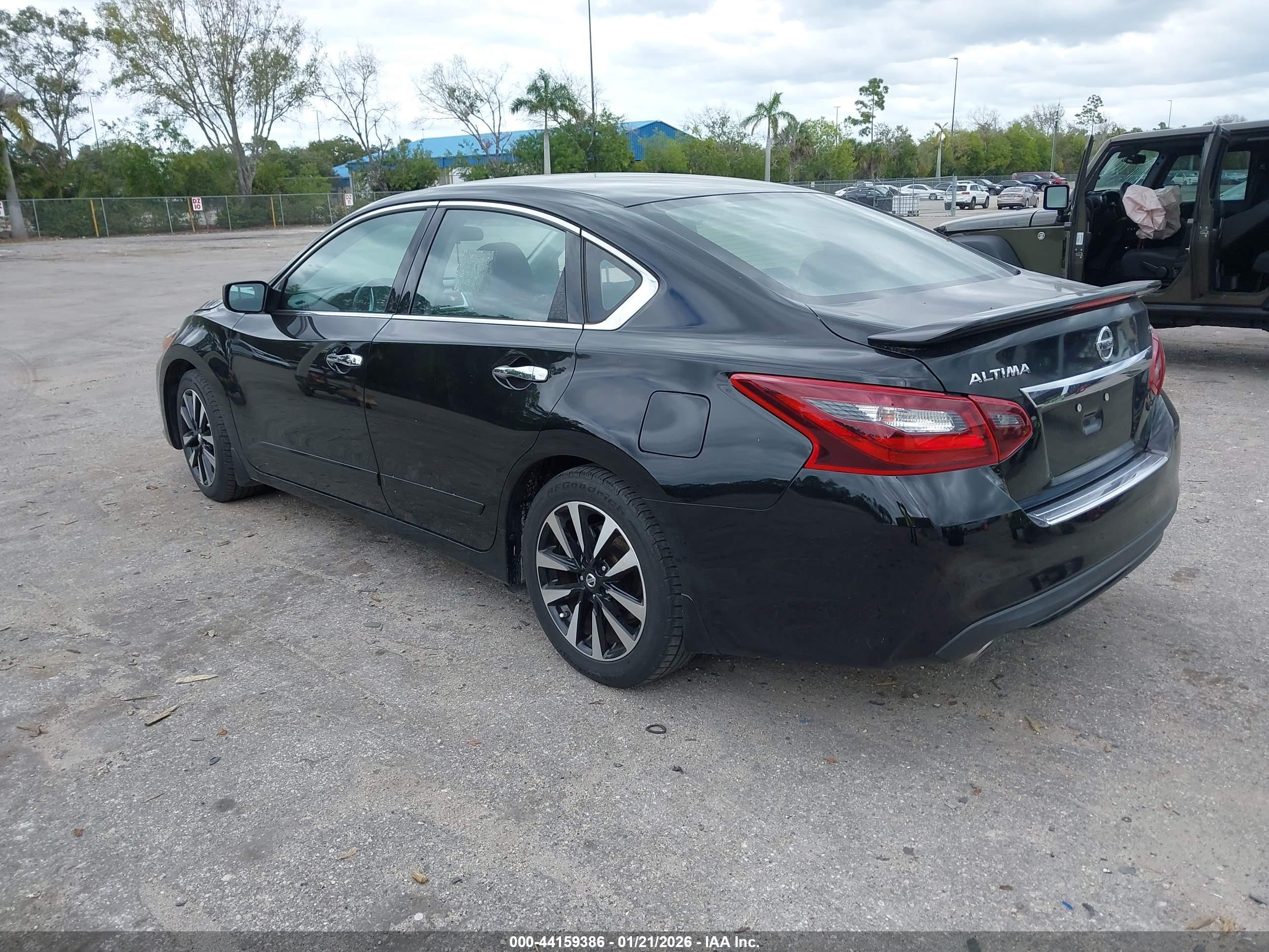 NISSAN ALTIMA image 3