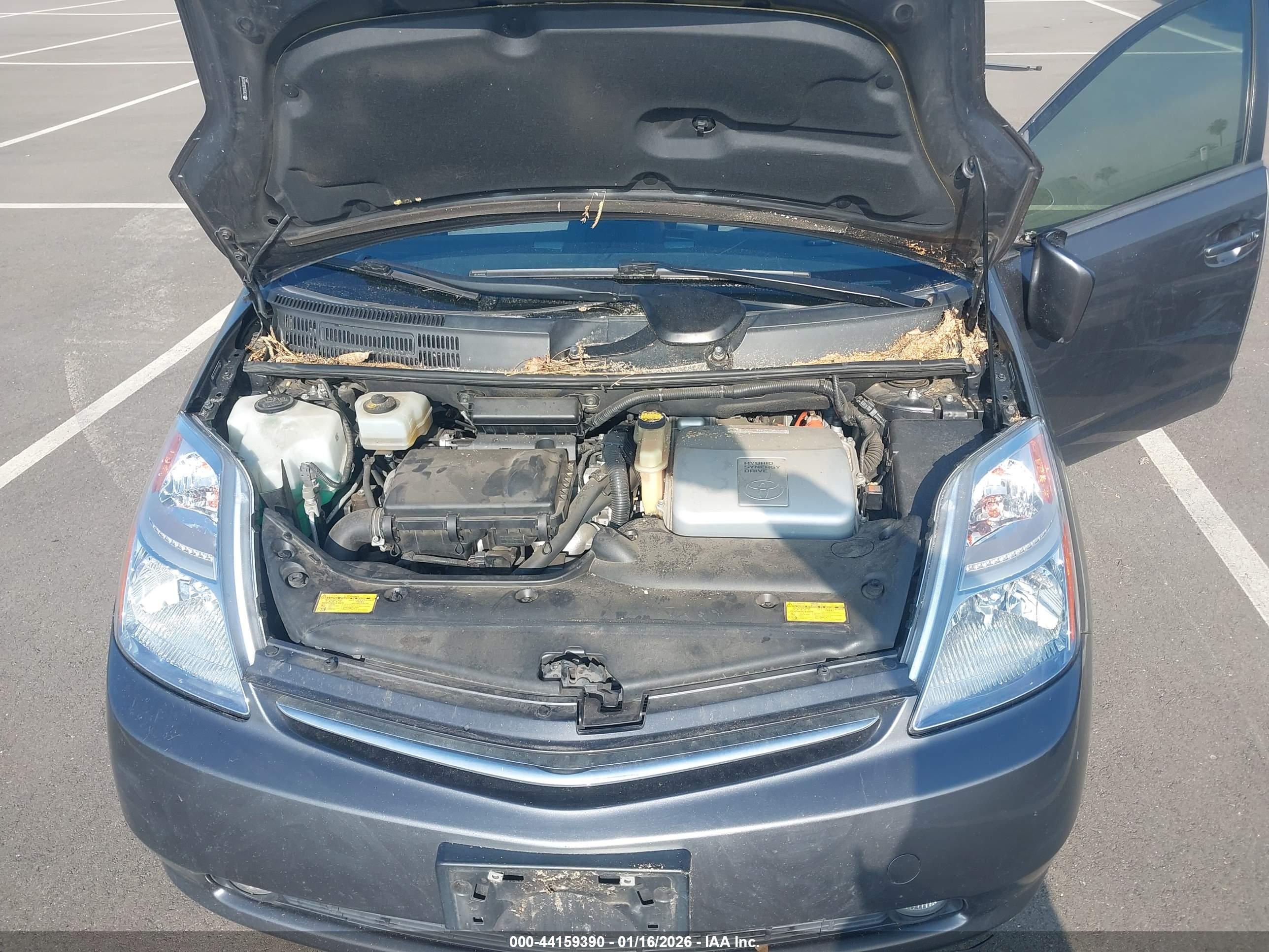 TOYOTA PRIUS image 10