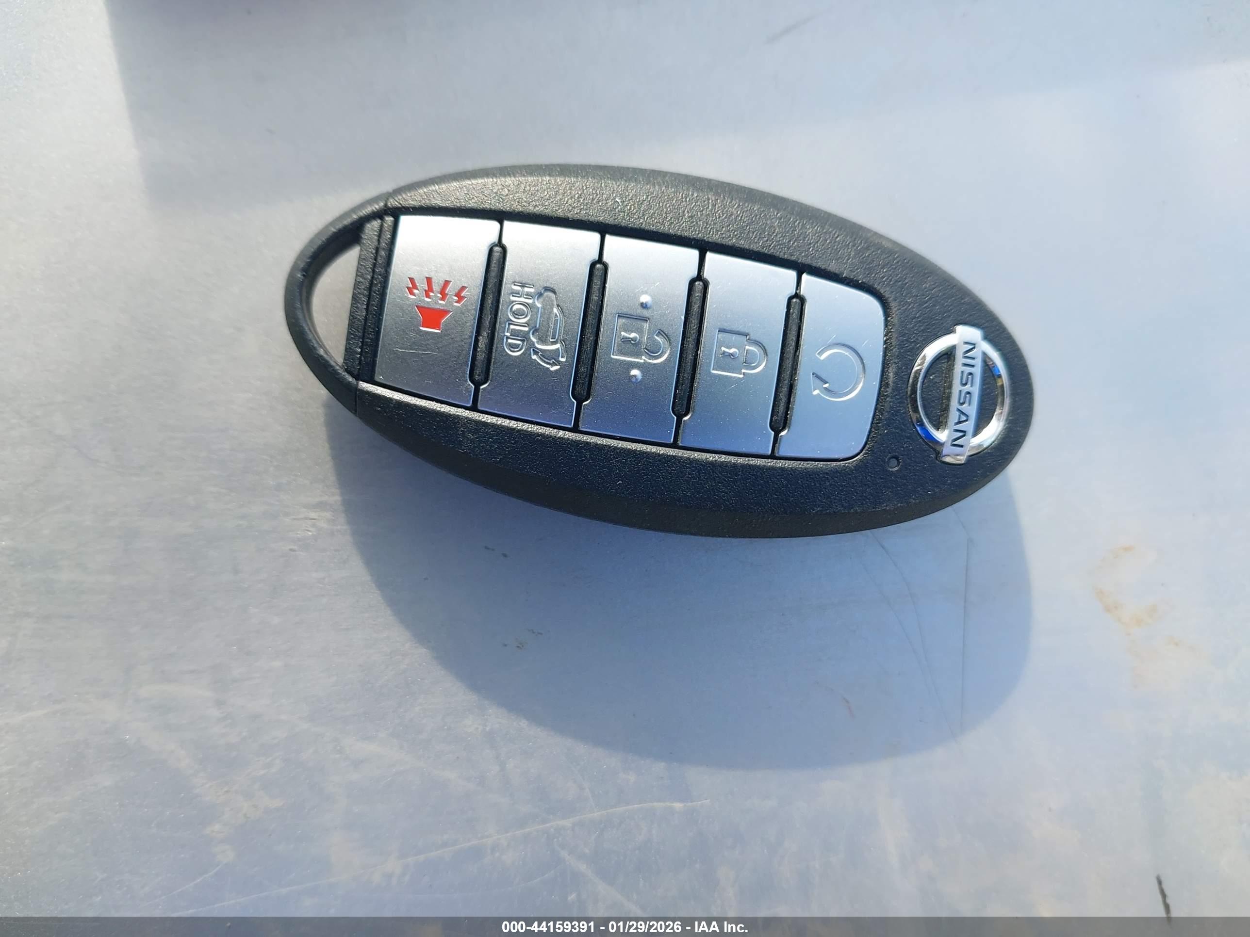 NISSAN ROGUE image 11