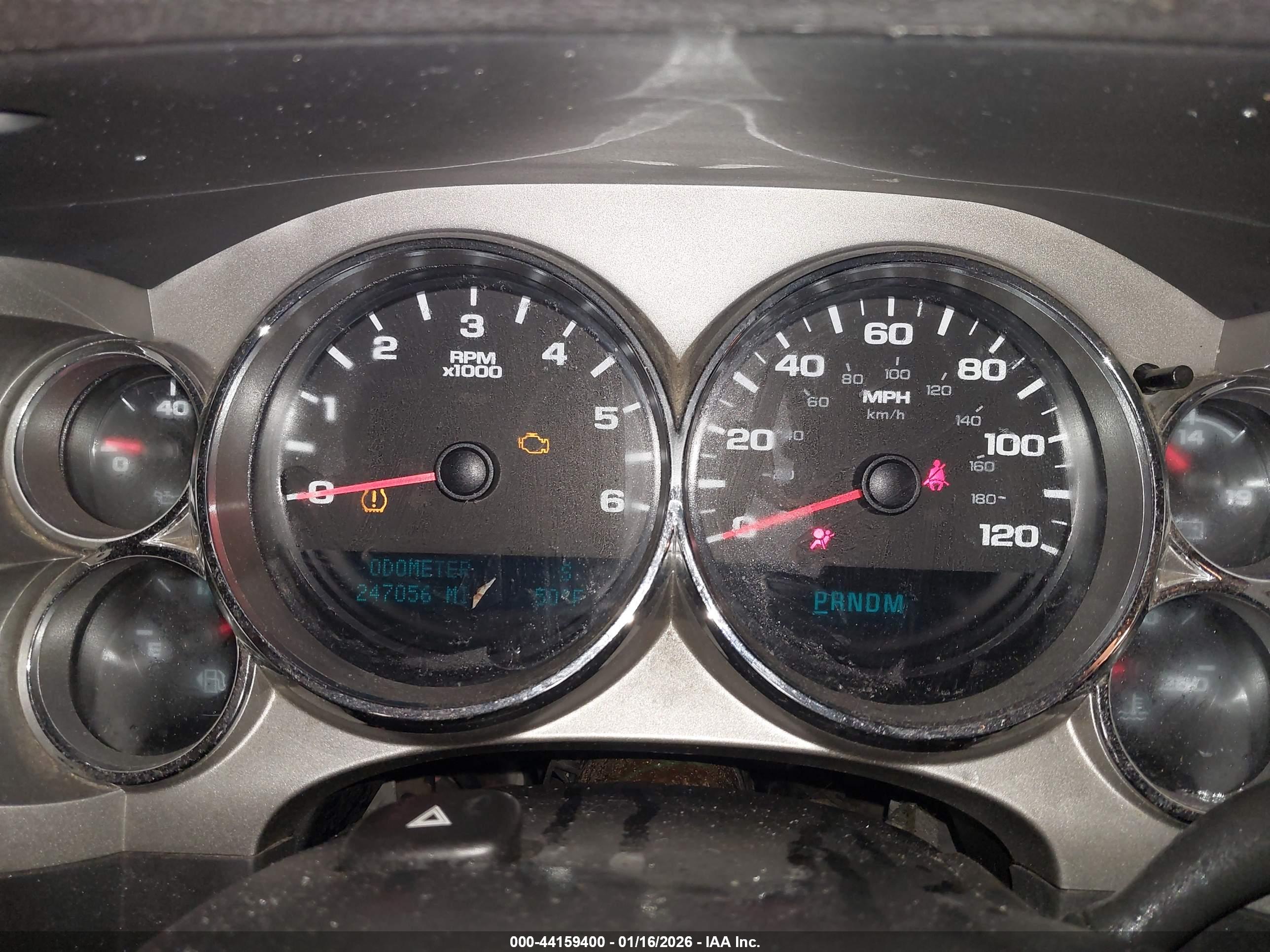 CHEVROLET SILVERADO image 7