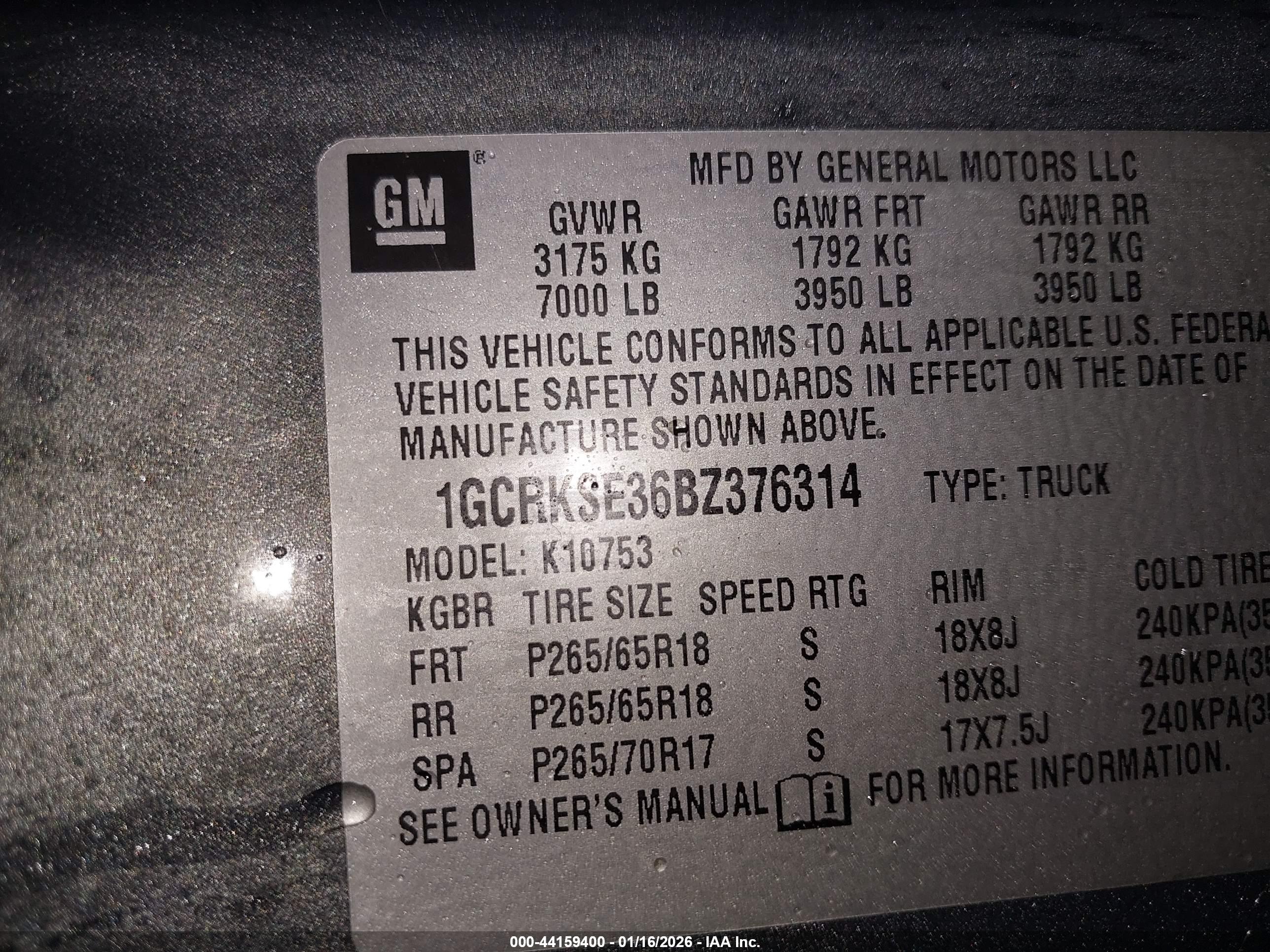 CHEVROLET SILVERADO image 9
