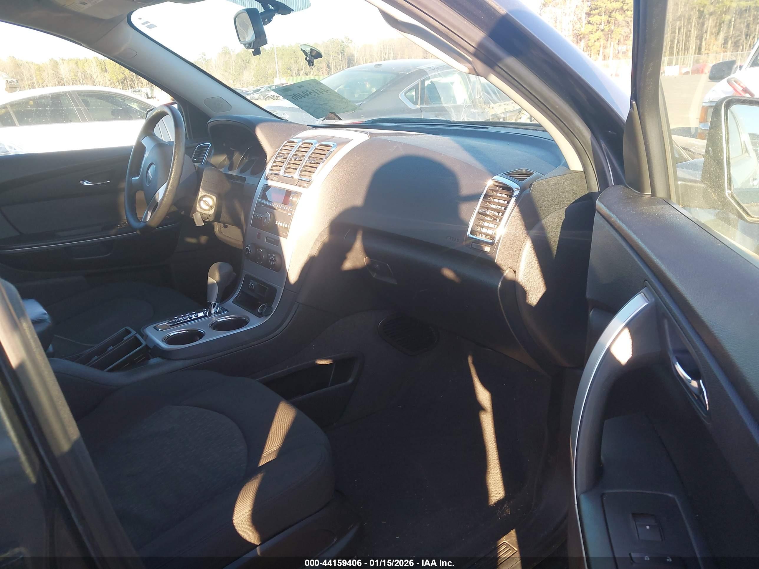 GMC ACADIA image 5