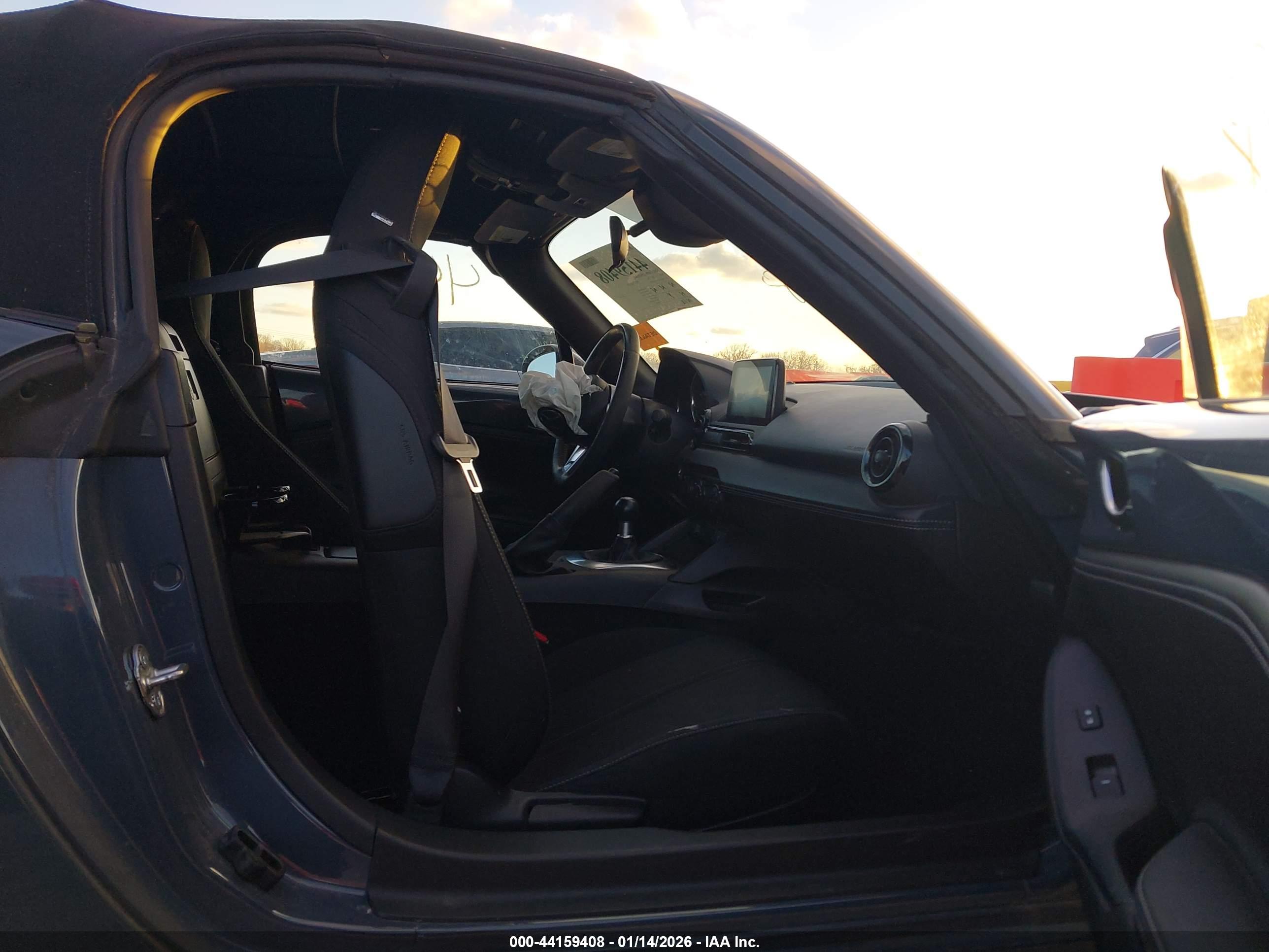 MAZDA MX-5 image 5