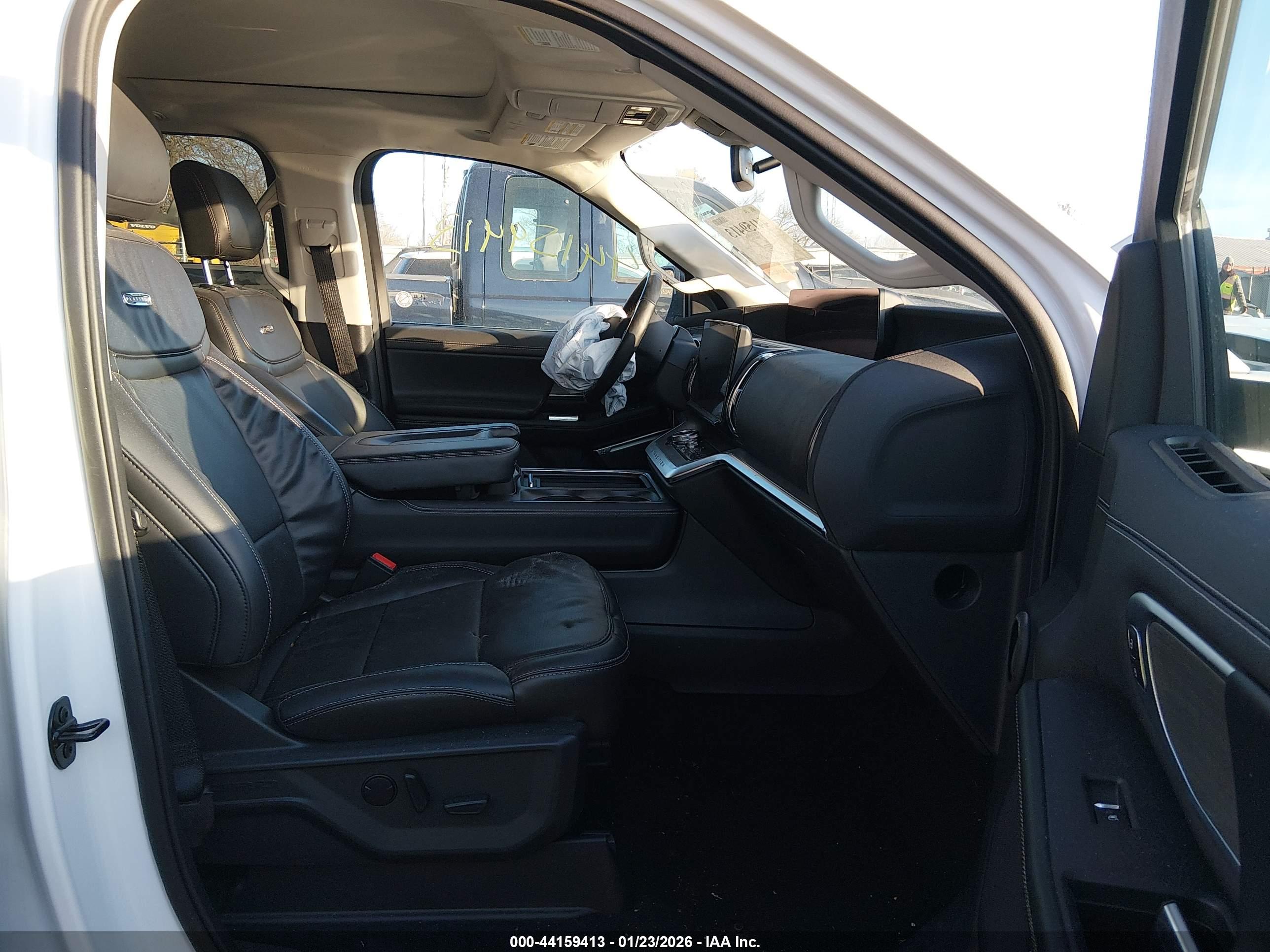 FORD EXPEDITION image 5