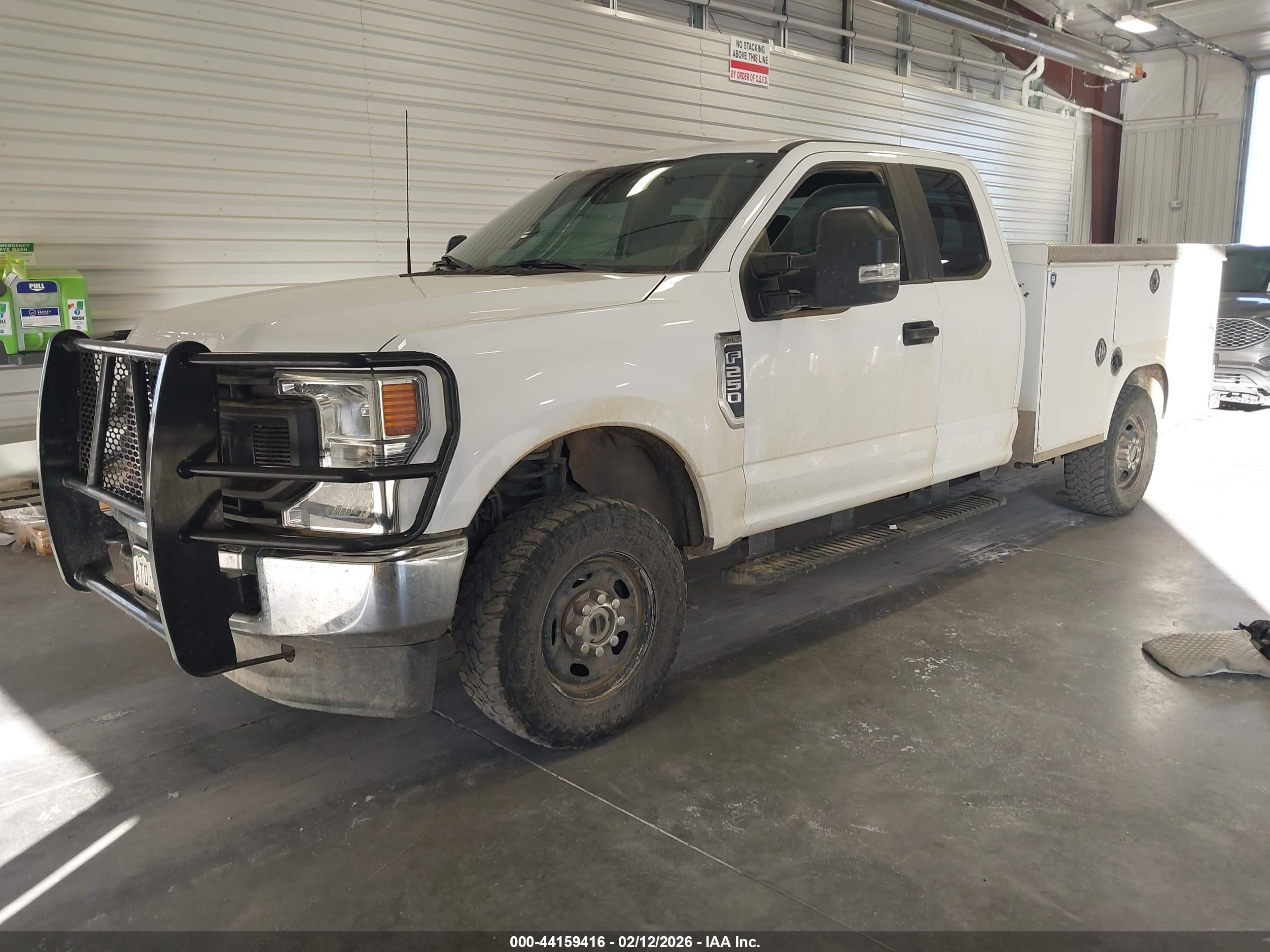FORD F-250 image 2