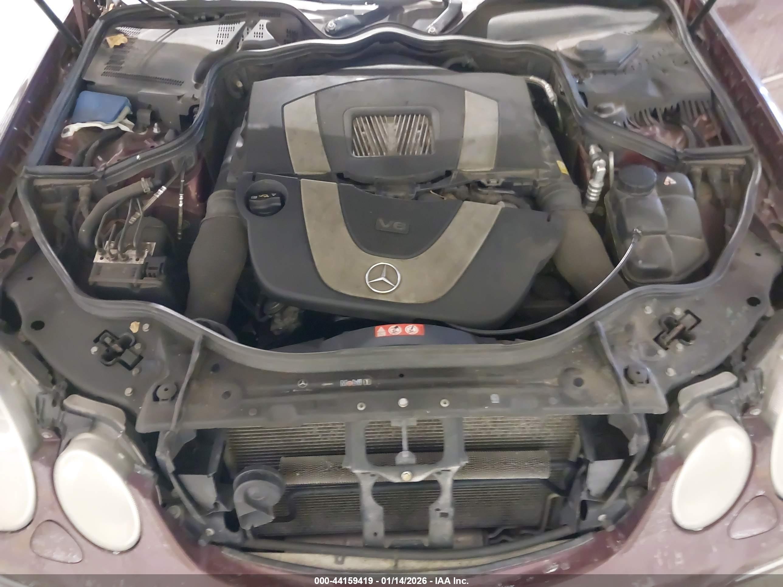 MERCEDES-BENZ E image 10