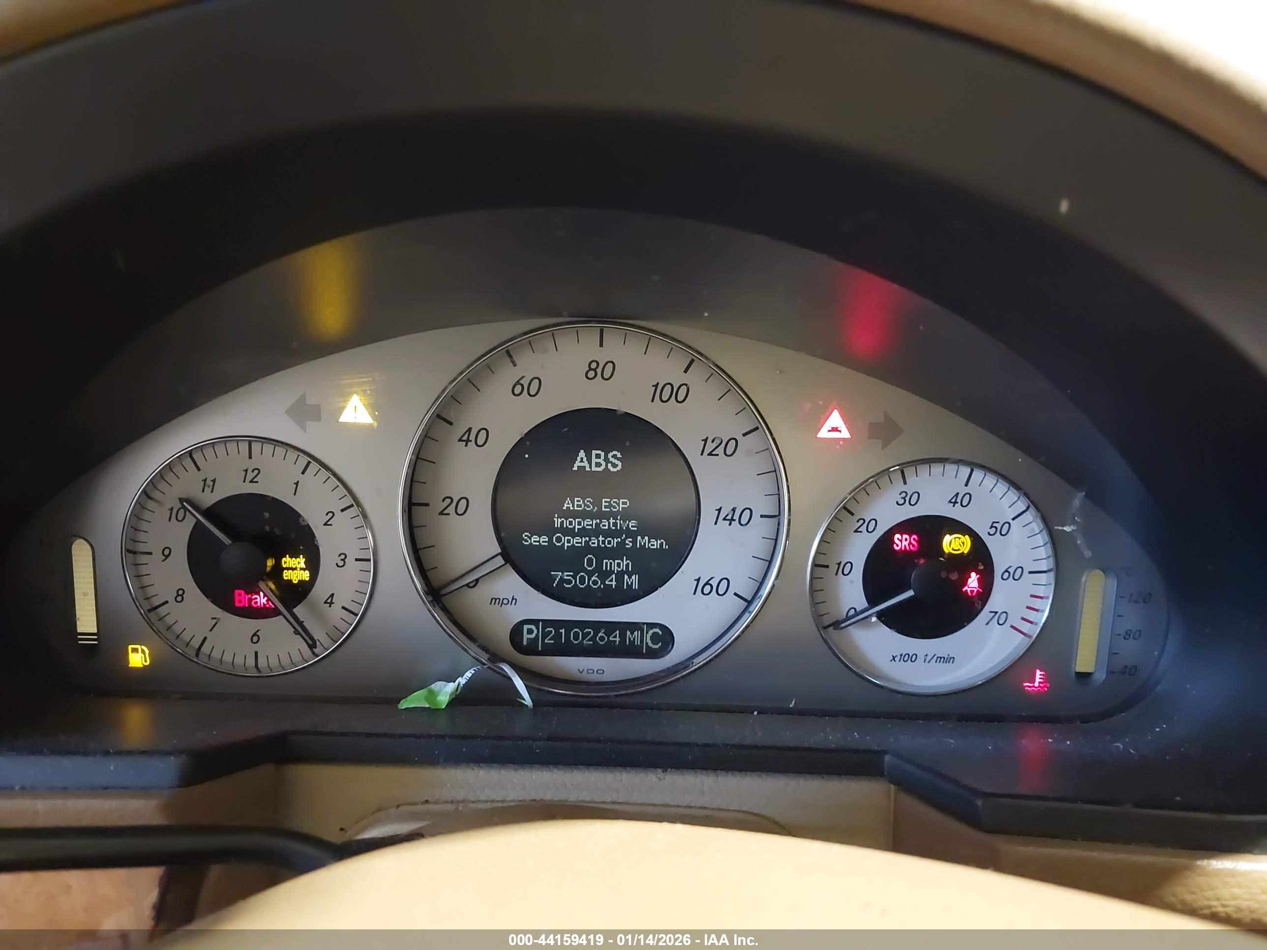 MERCEDES-BENZ E image 7