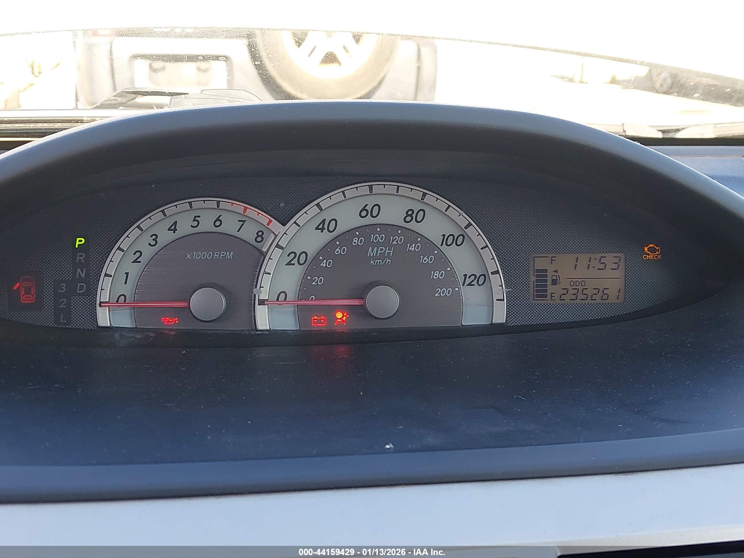 TOYOTA YARIS image 7