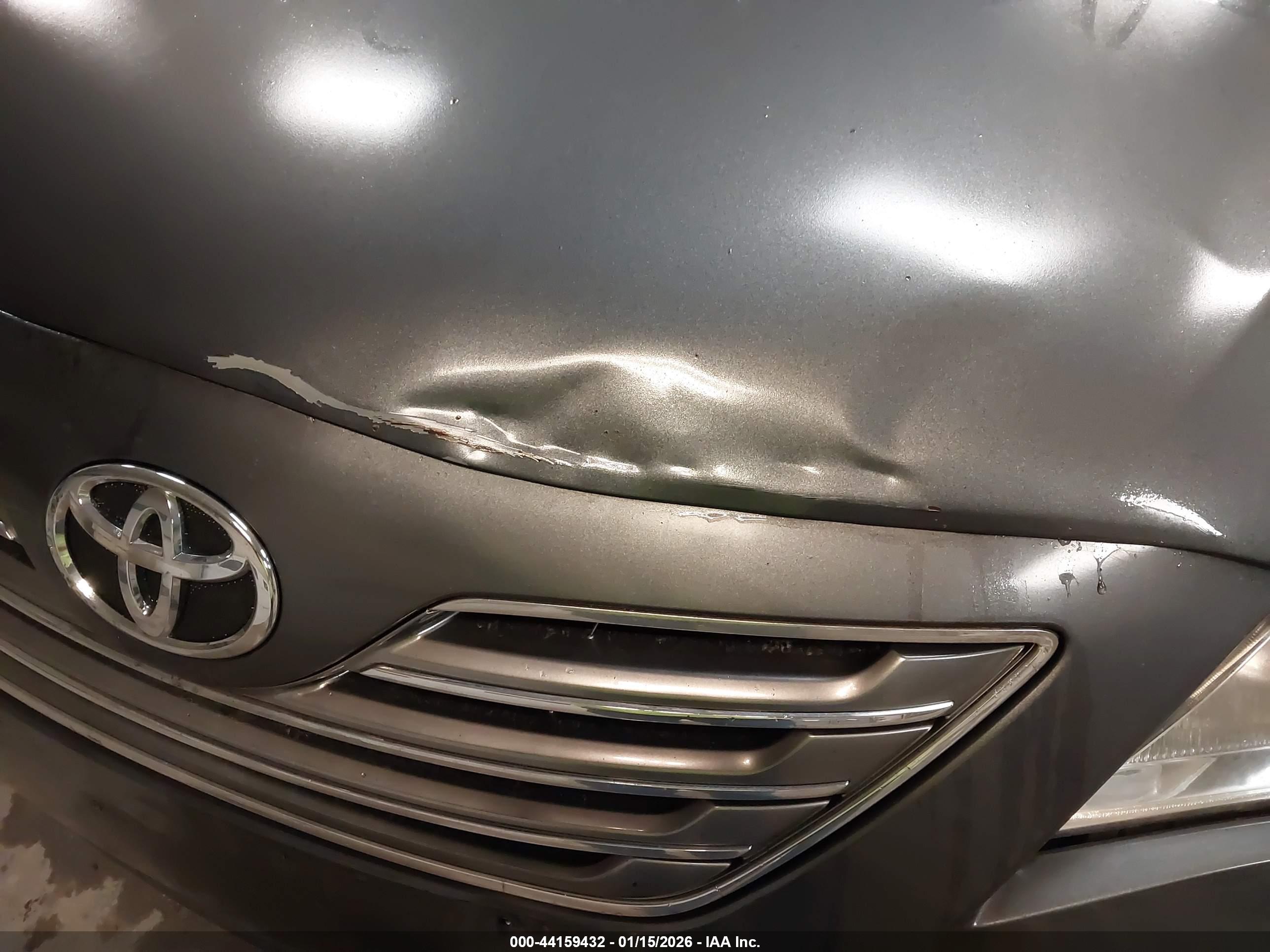 TOYOTA CAMRY image 6