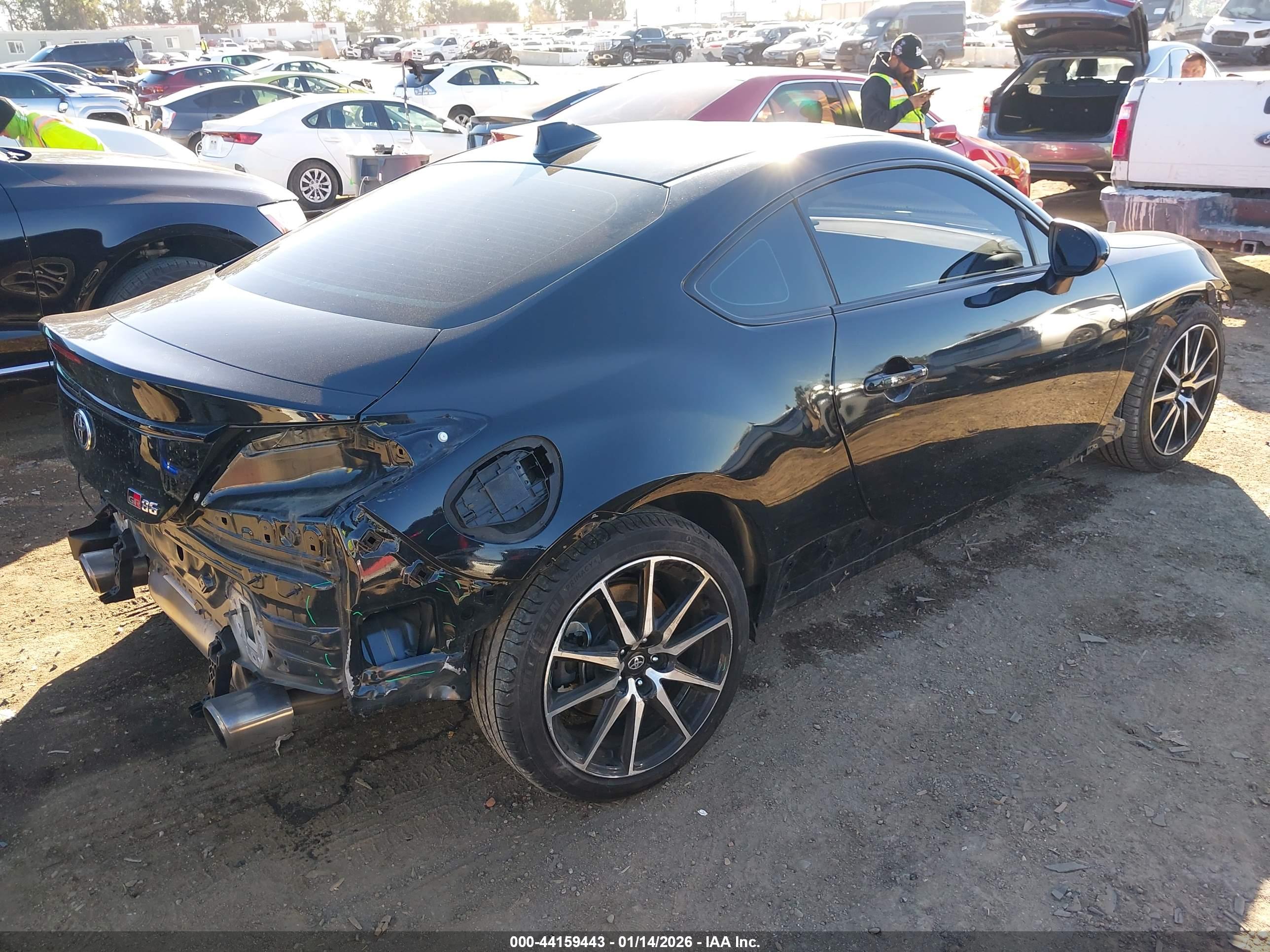 TOYOTA GR86 image 4