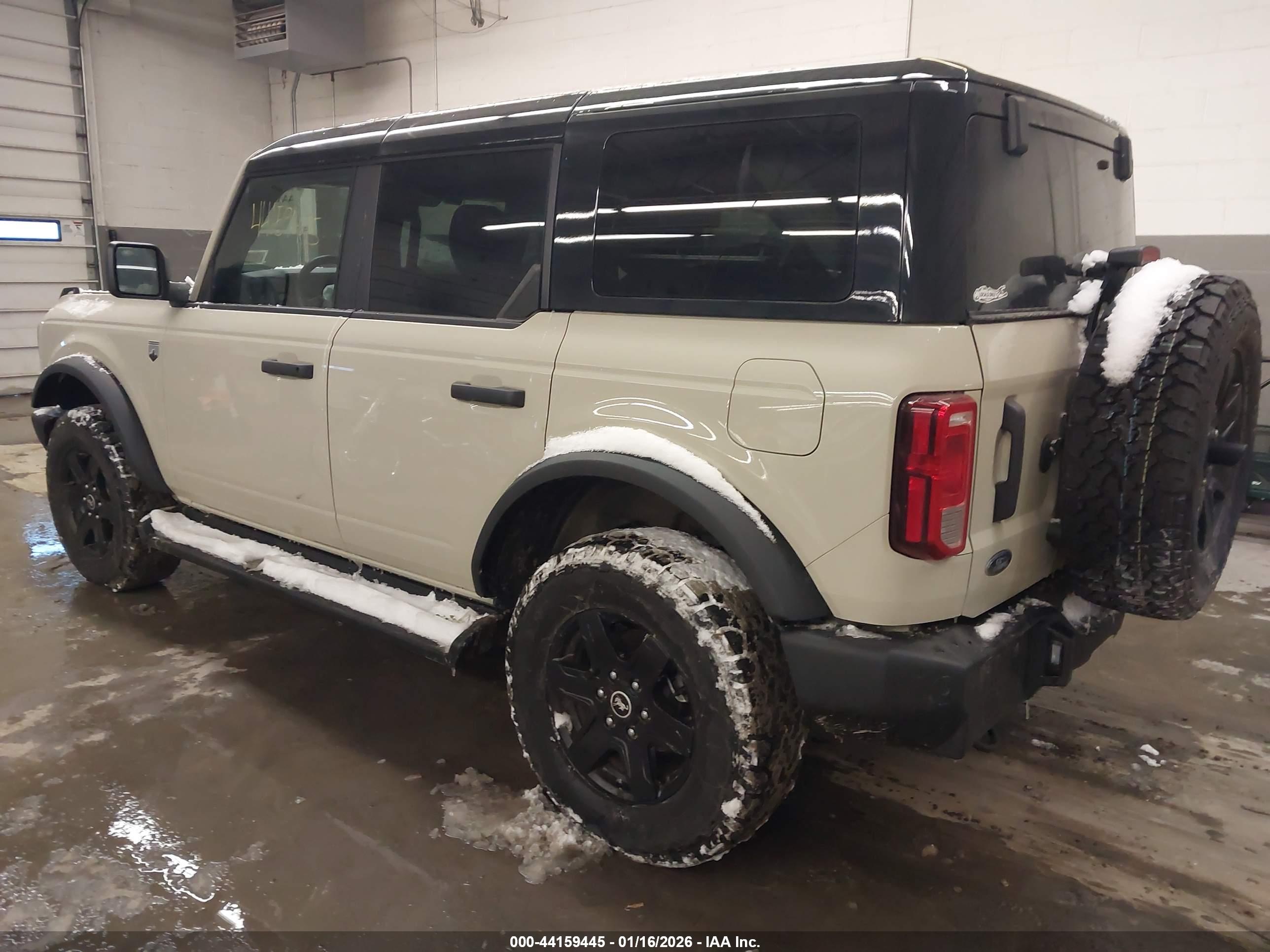 FORD BRONCO image 3