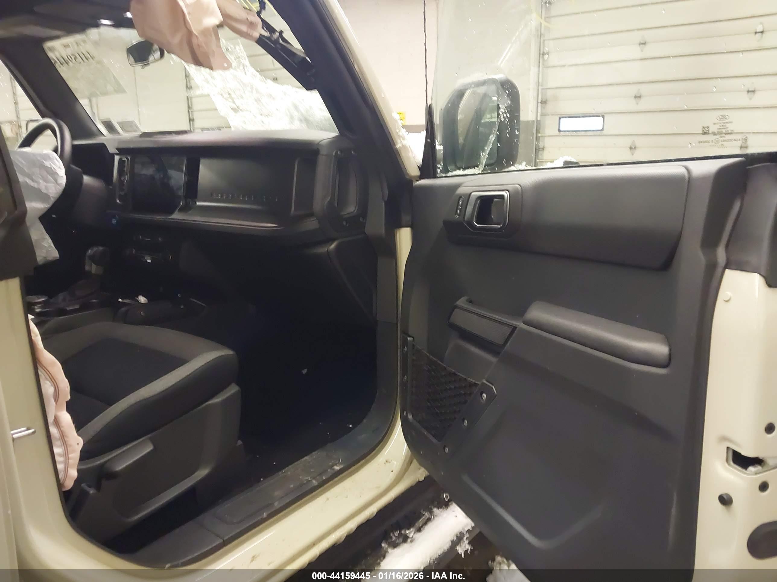 FORD BRONCO image 5