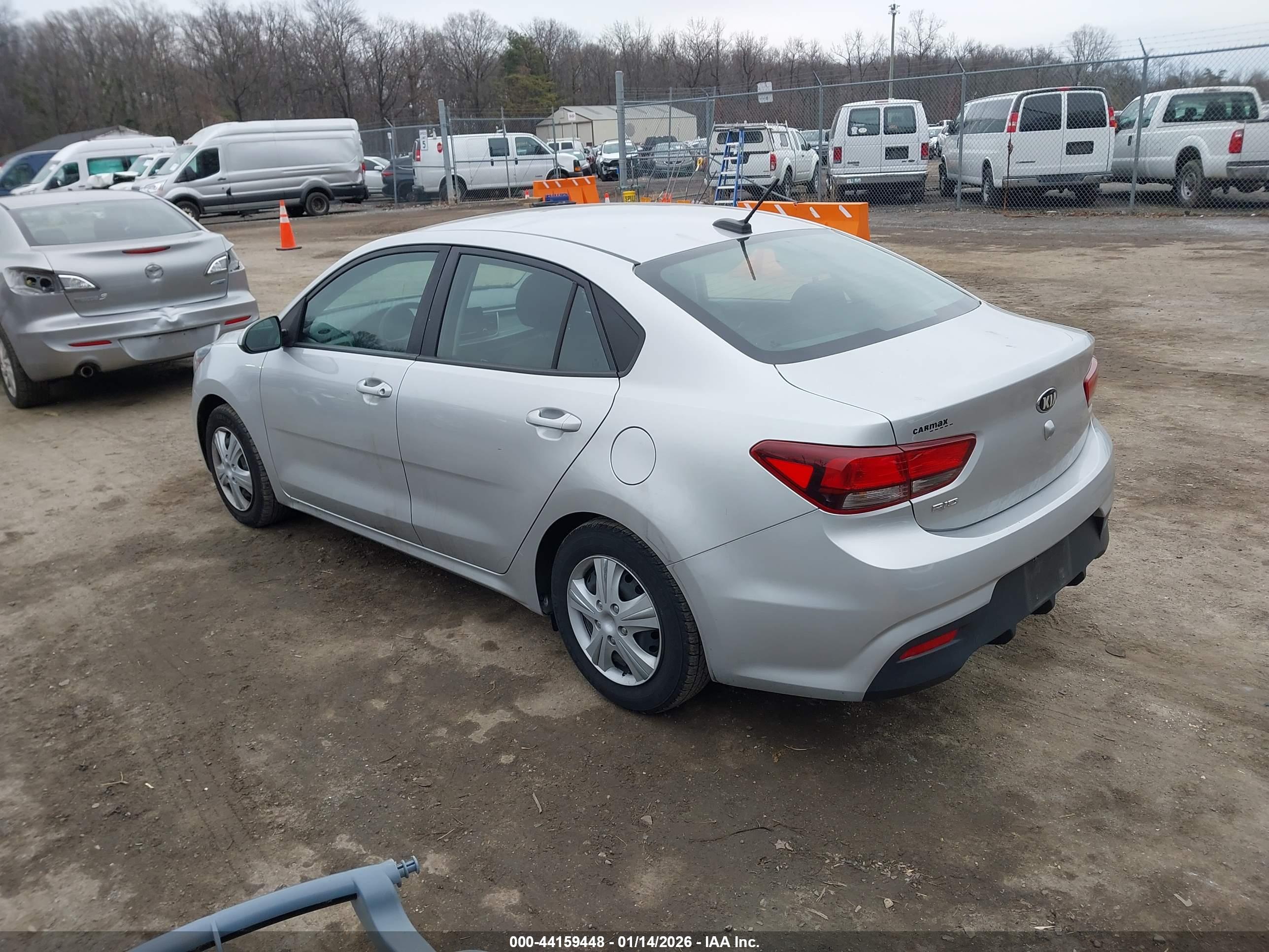 KIA RIO image 3