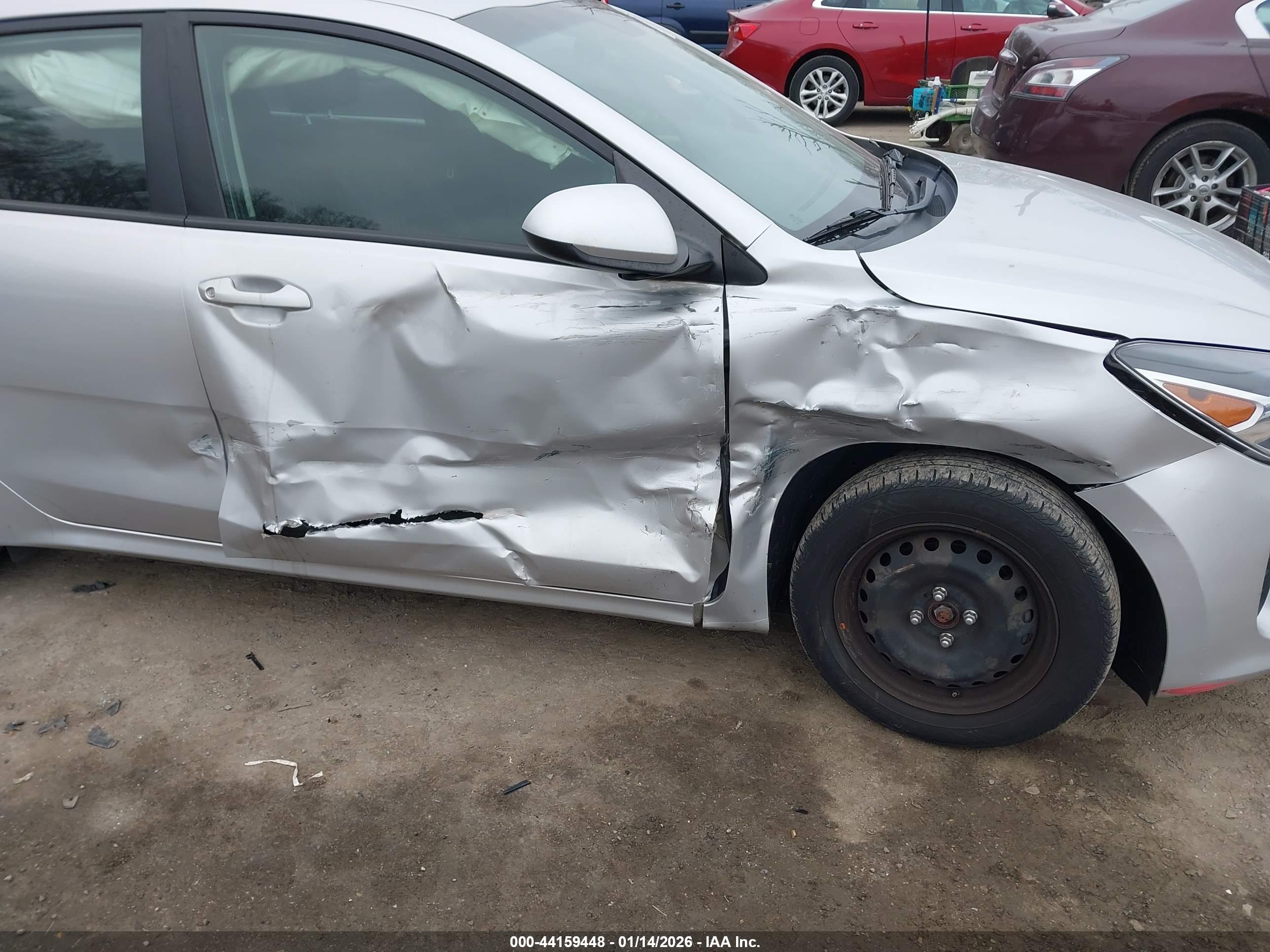 KIA RIO image 6