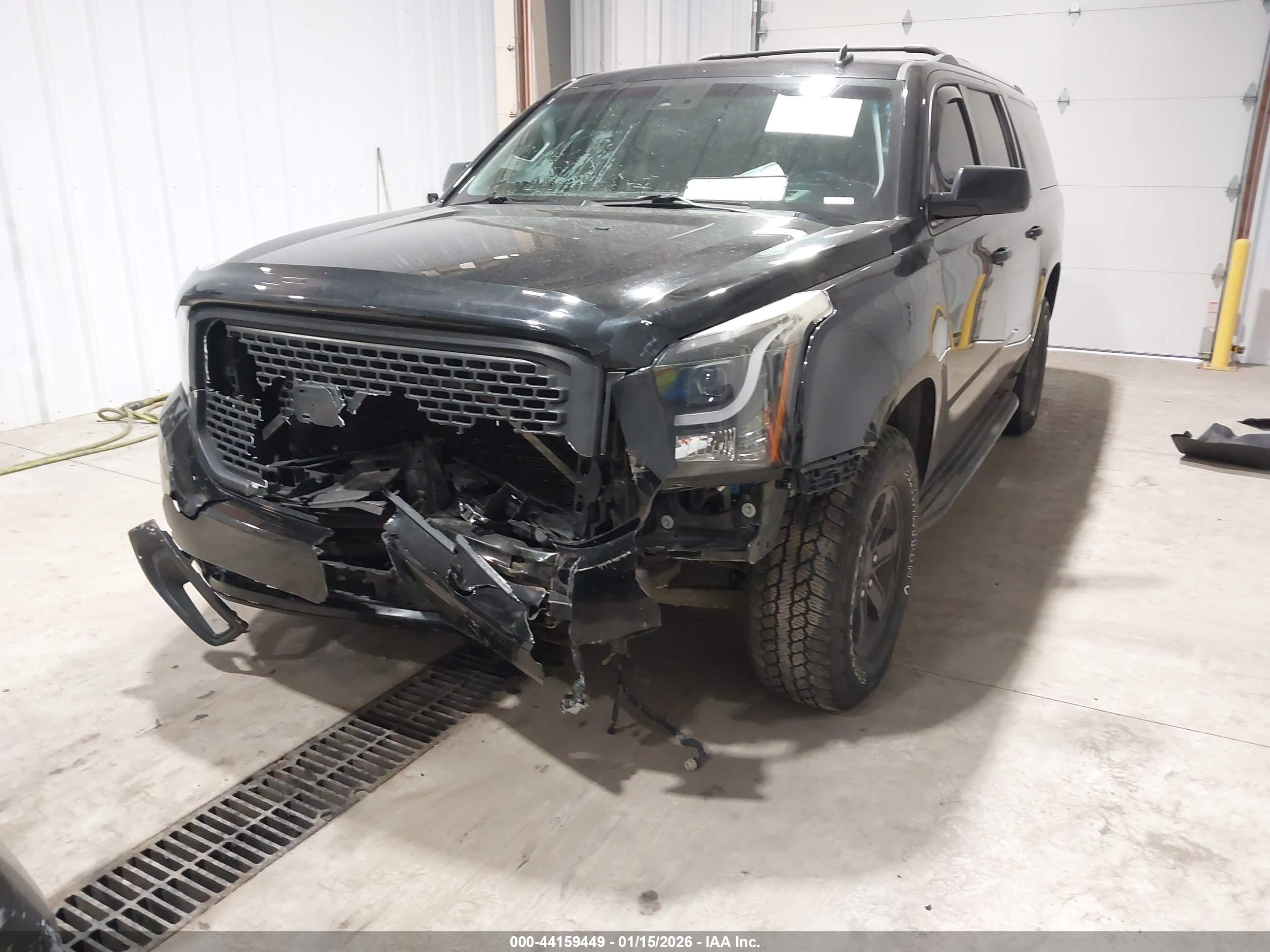 GMC YUKON image 6