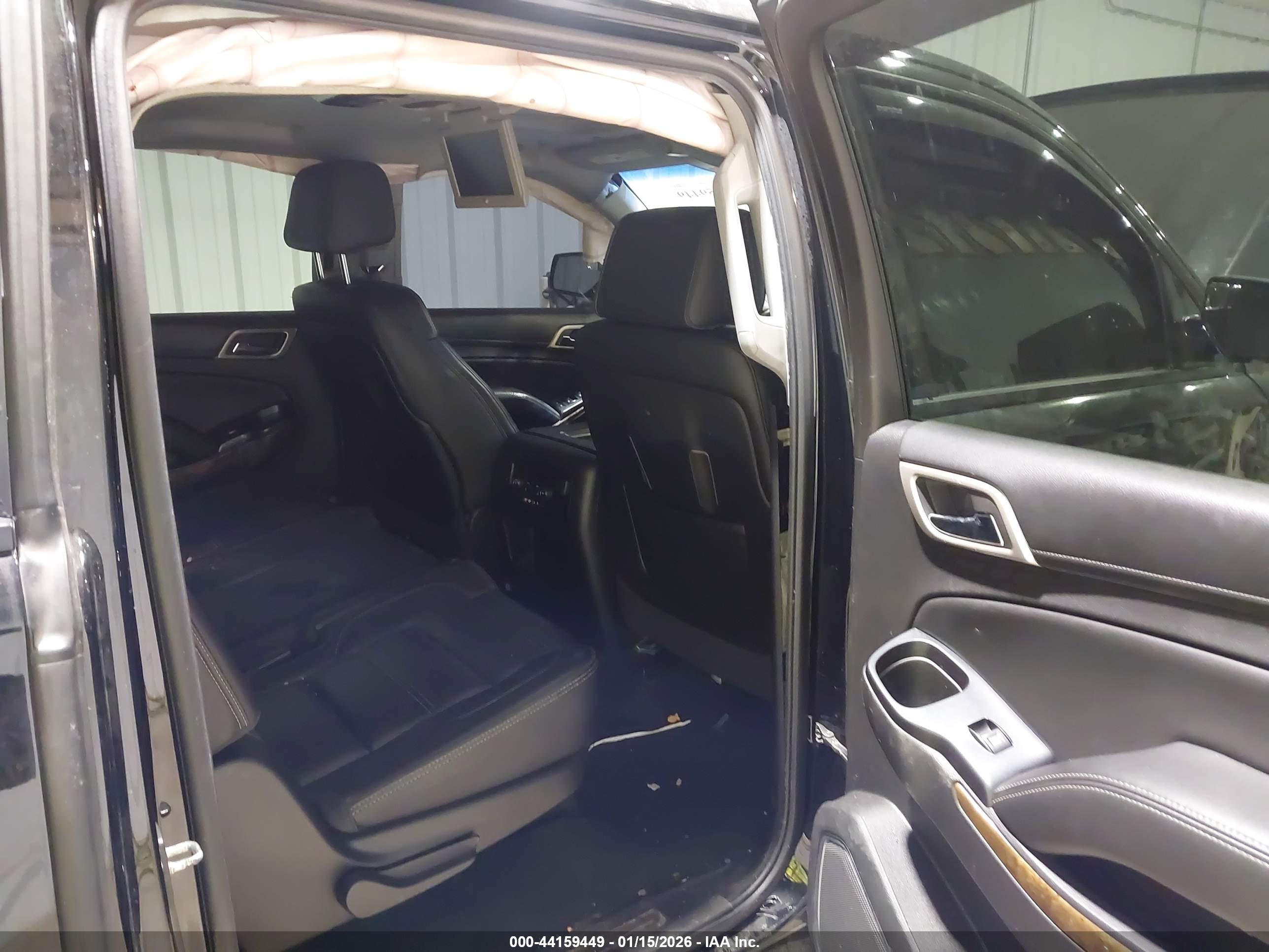 GMC YUKON image 8