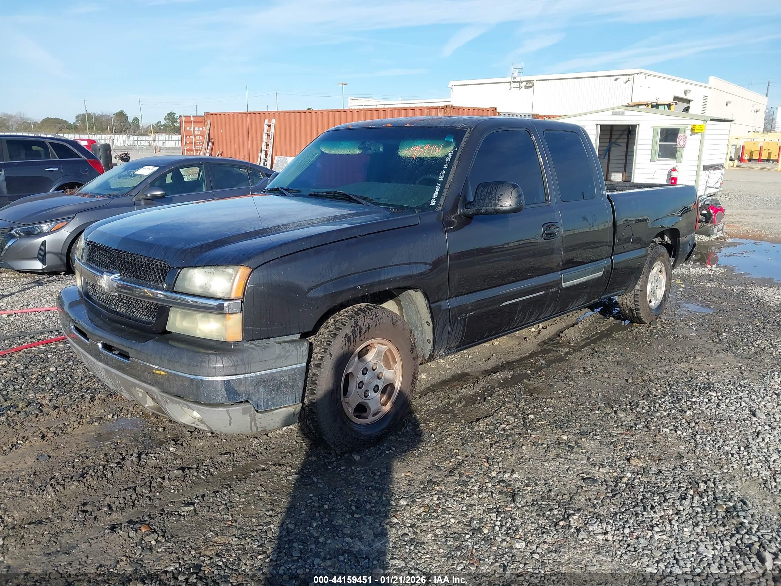 CHEVROLET SILVERADO image 2