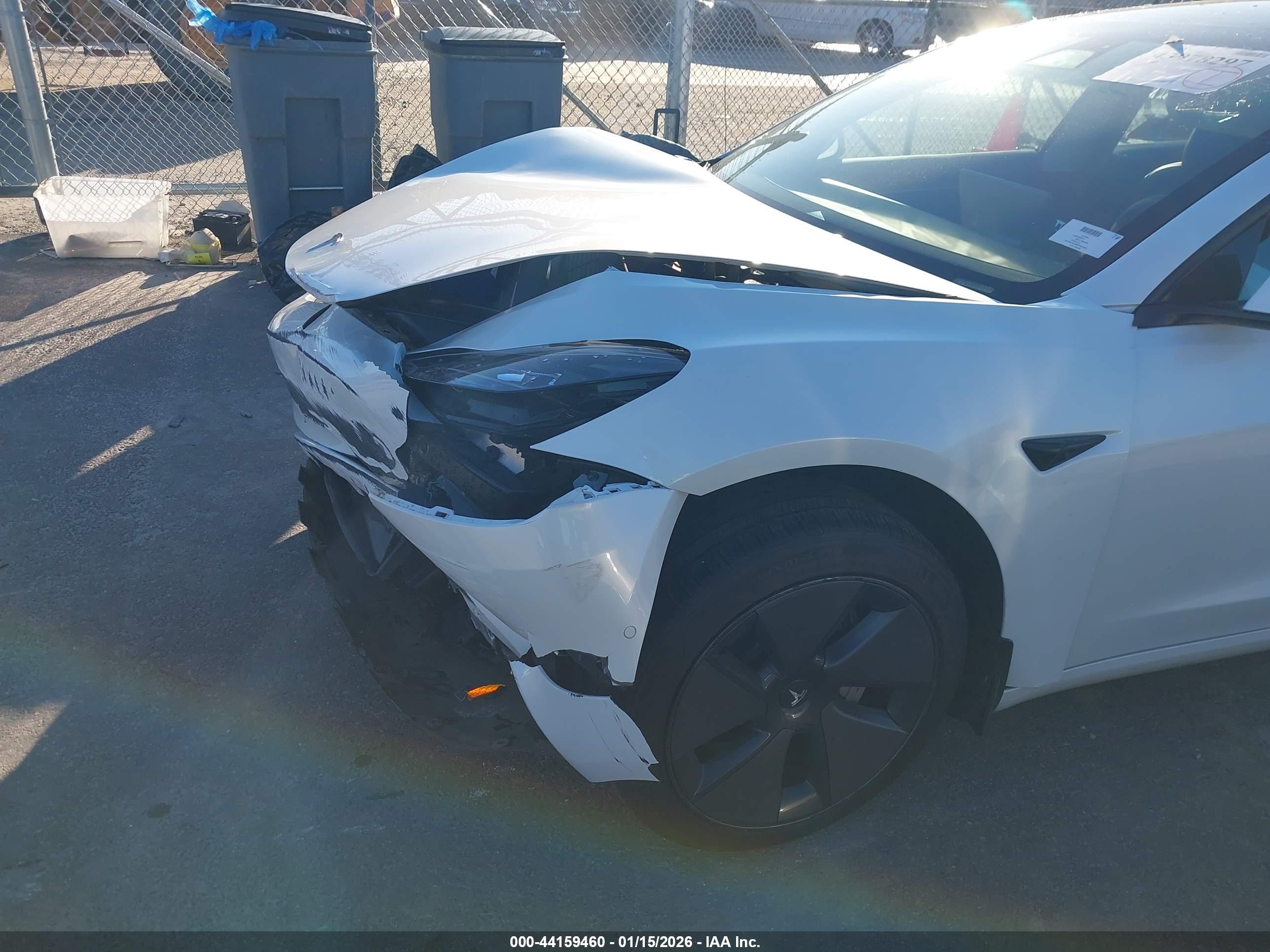 TESLA MODEL image 6