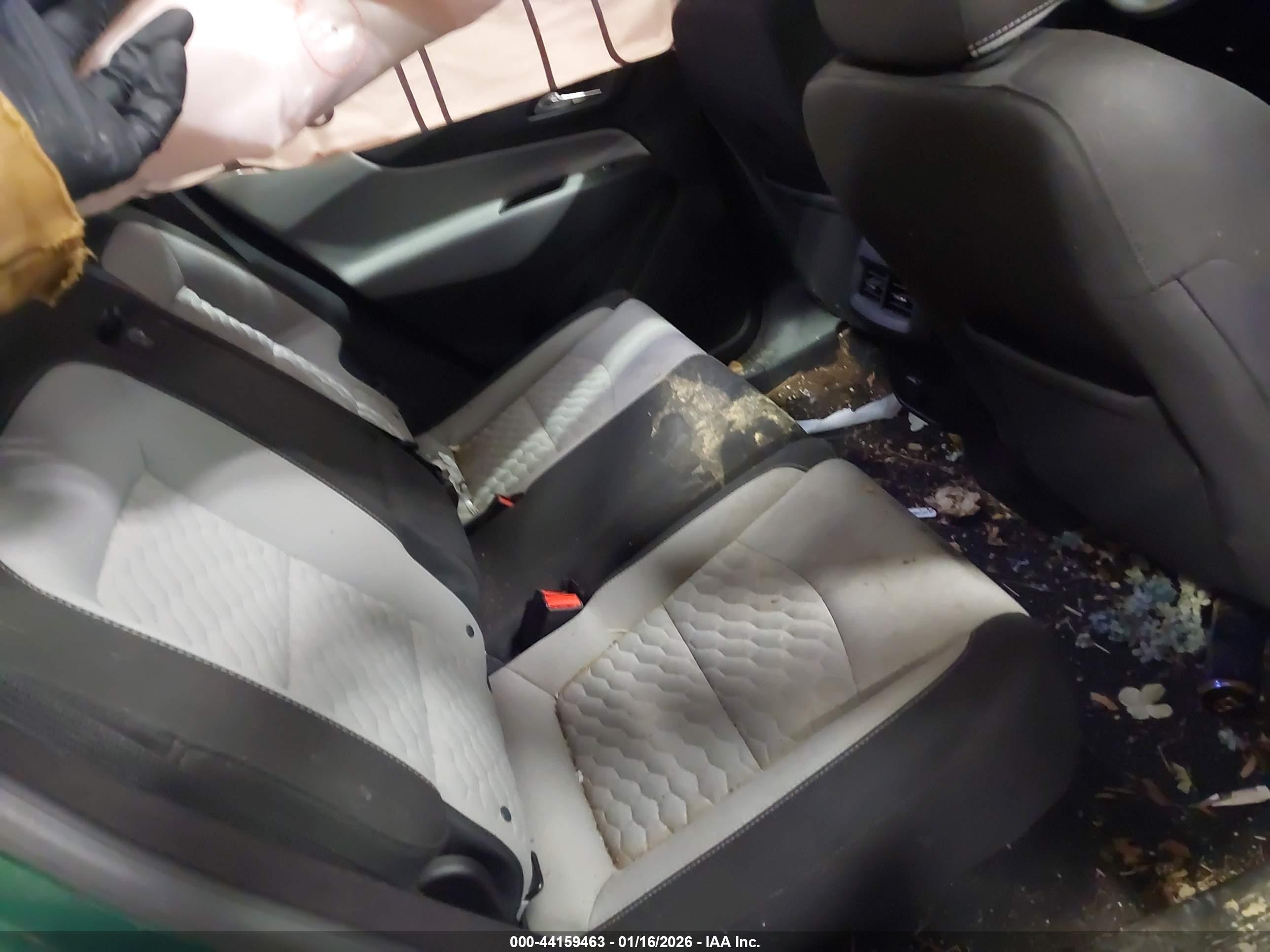 CHEVROLET EQUINOX image 8