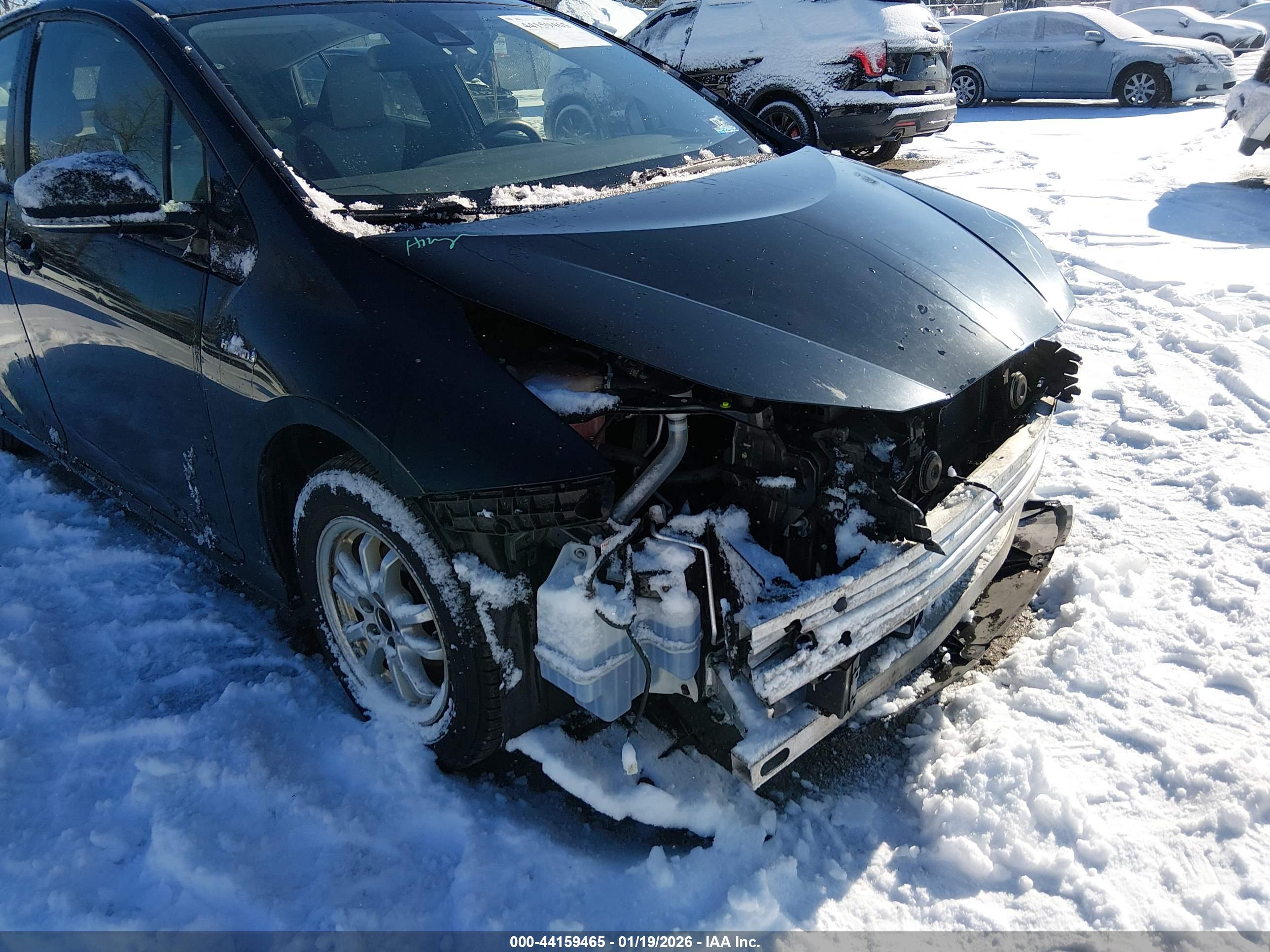 TOYOTA PRIUS image 6